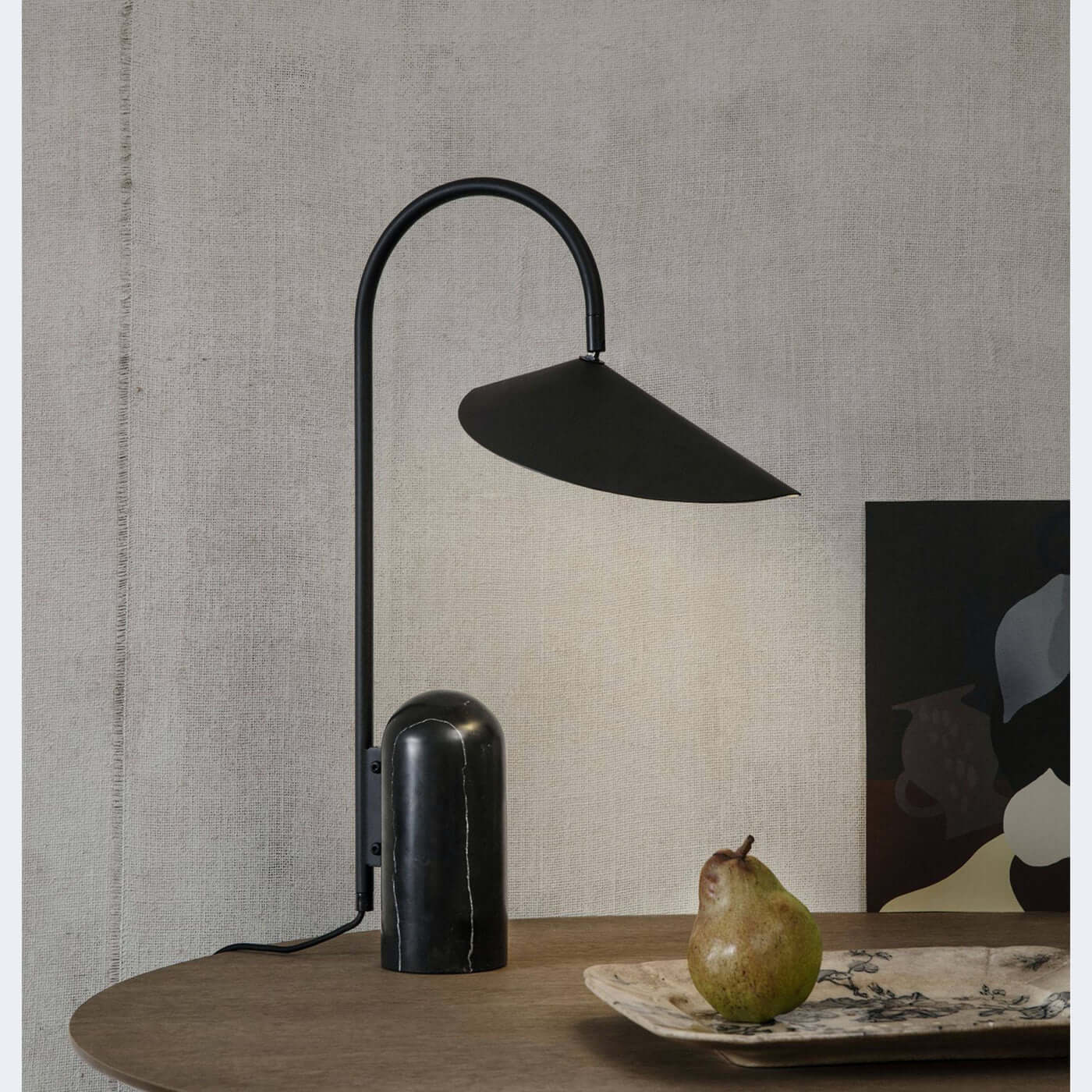 Selva Arc Leaf Table Light