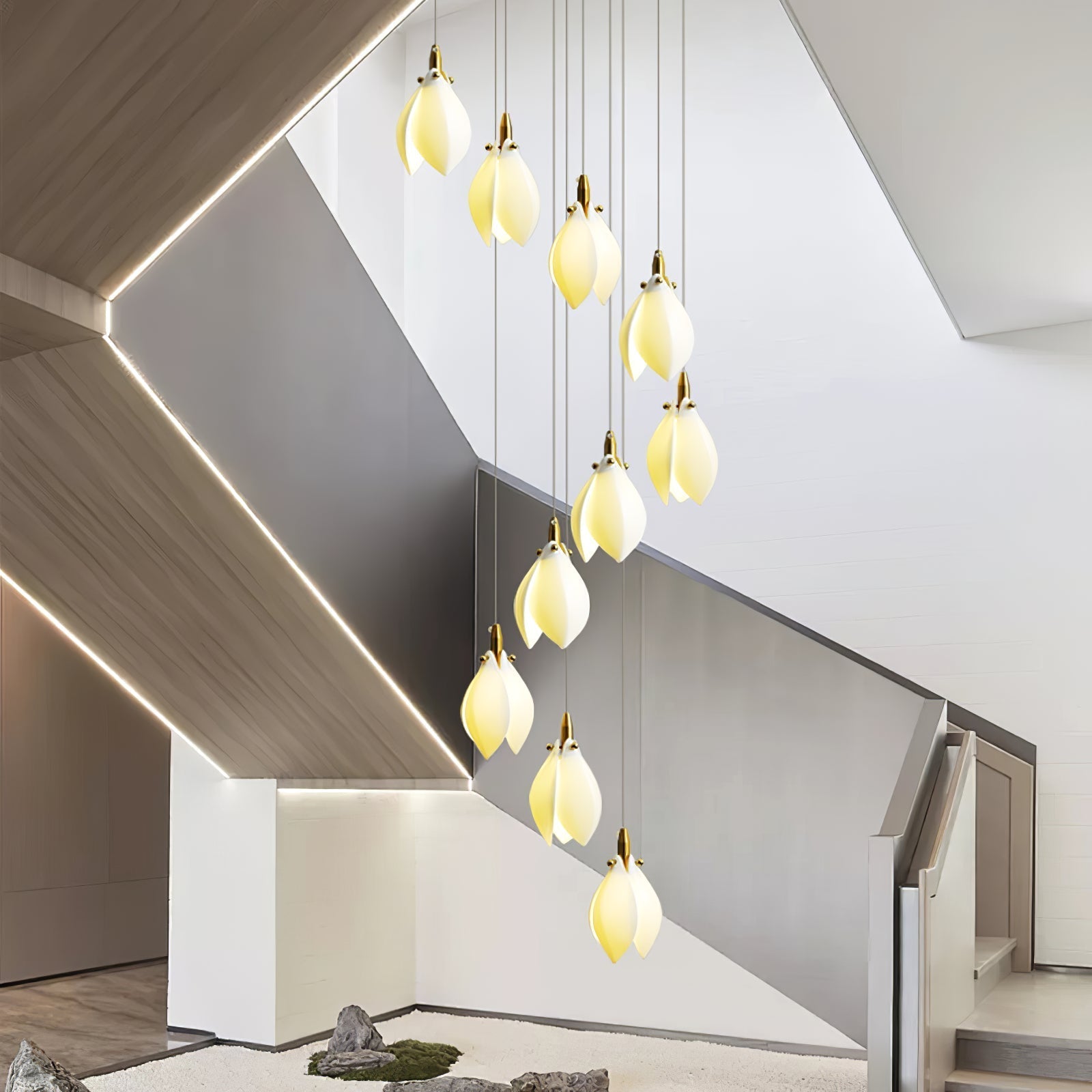 Caphayra Floral Ceramic Brass Chandelier