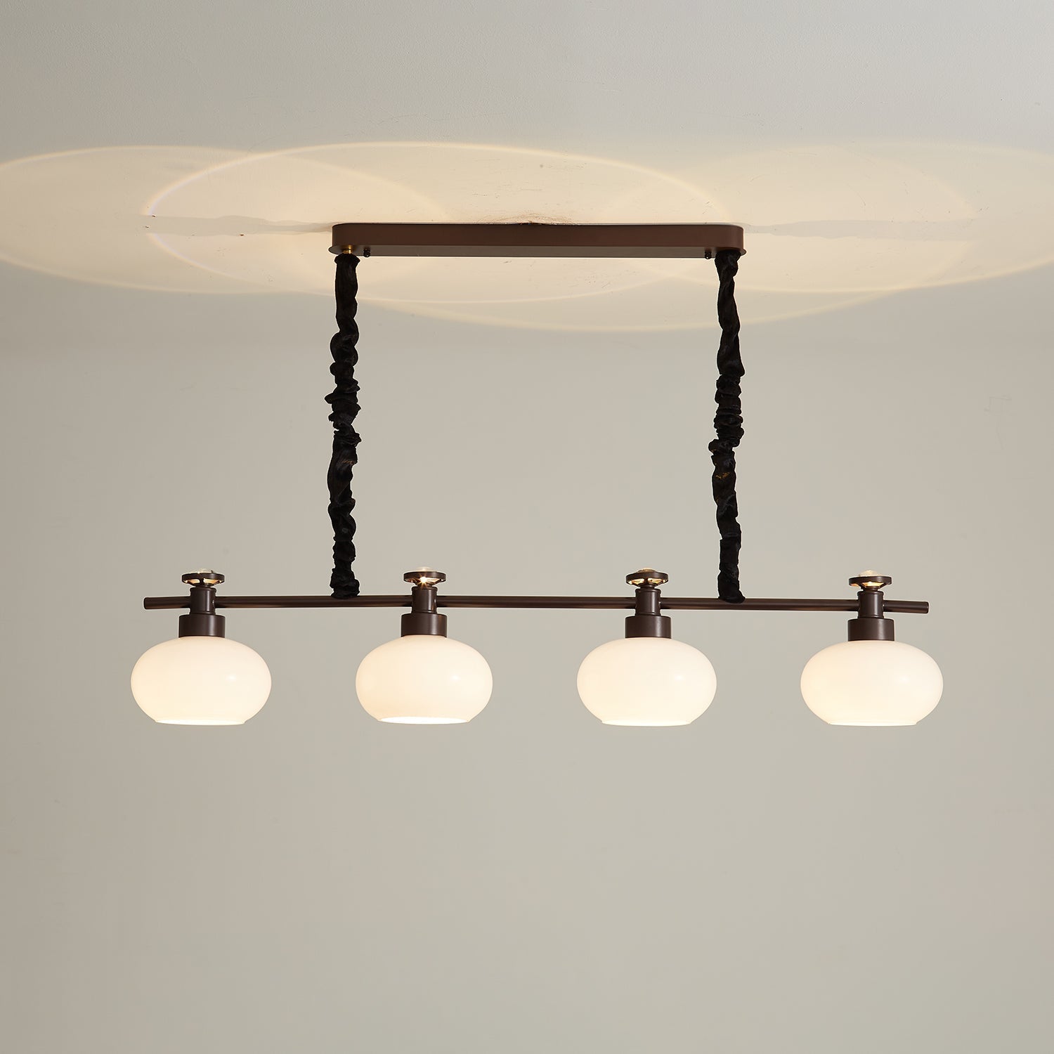 Althaen Elegance Vintage Glass Chandelier