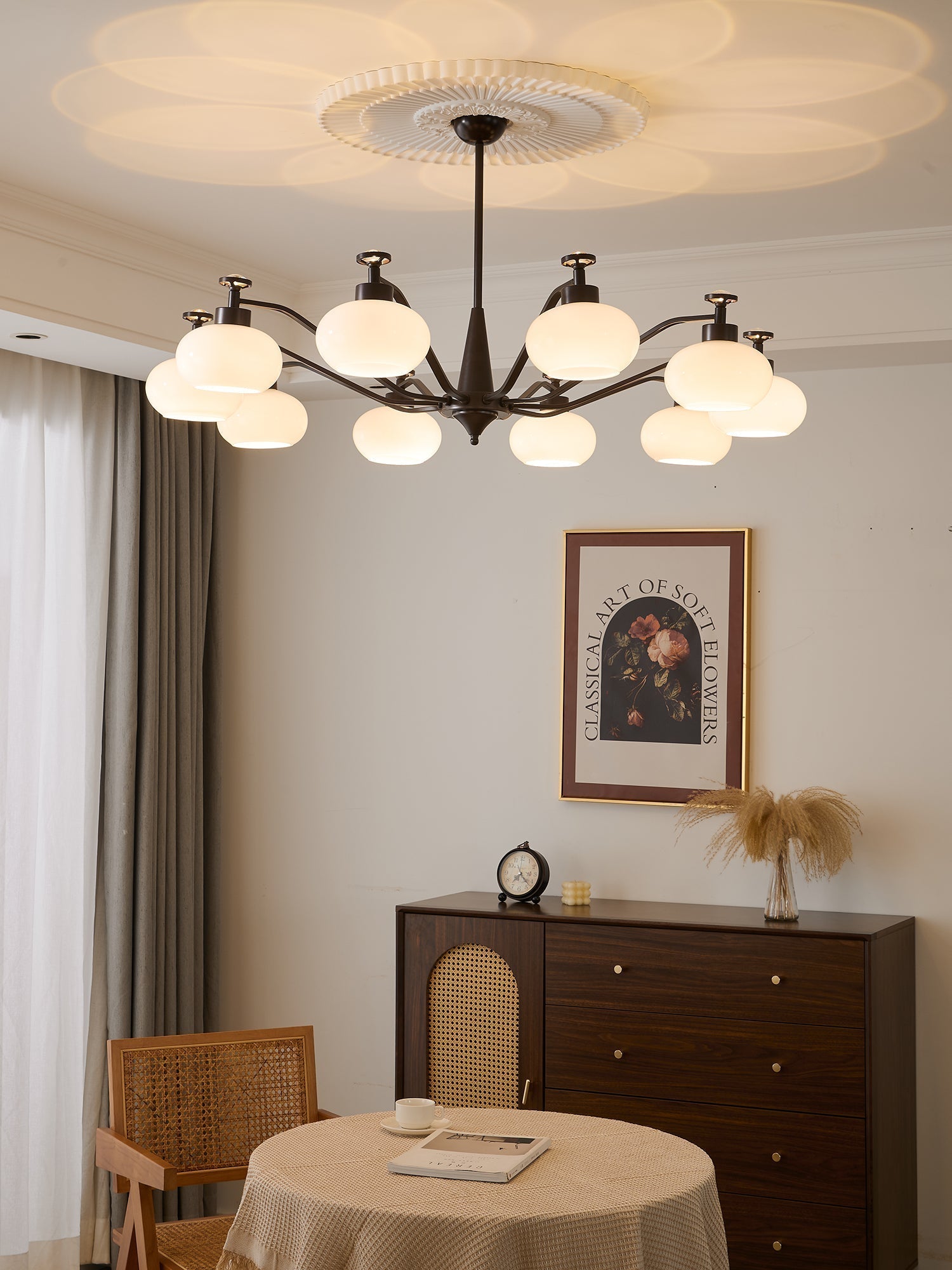 Althaen Elegance Vintage Glass Chandelier