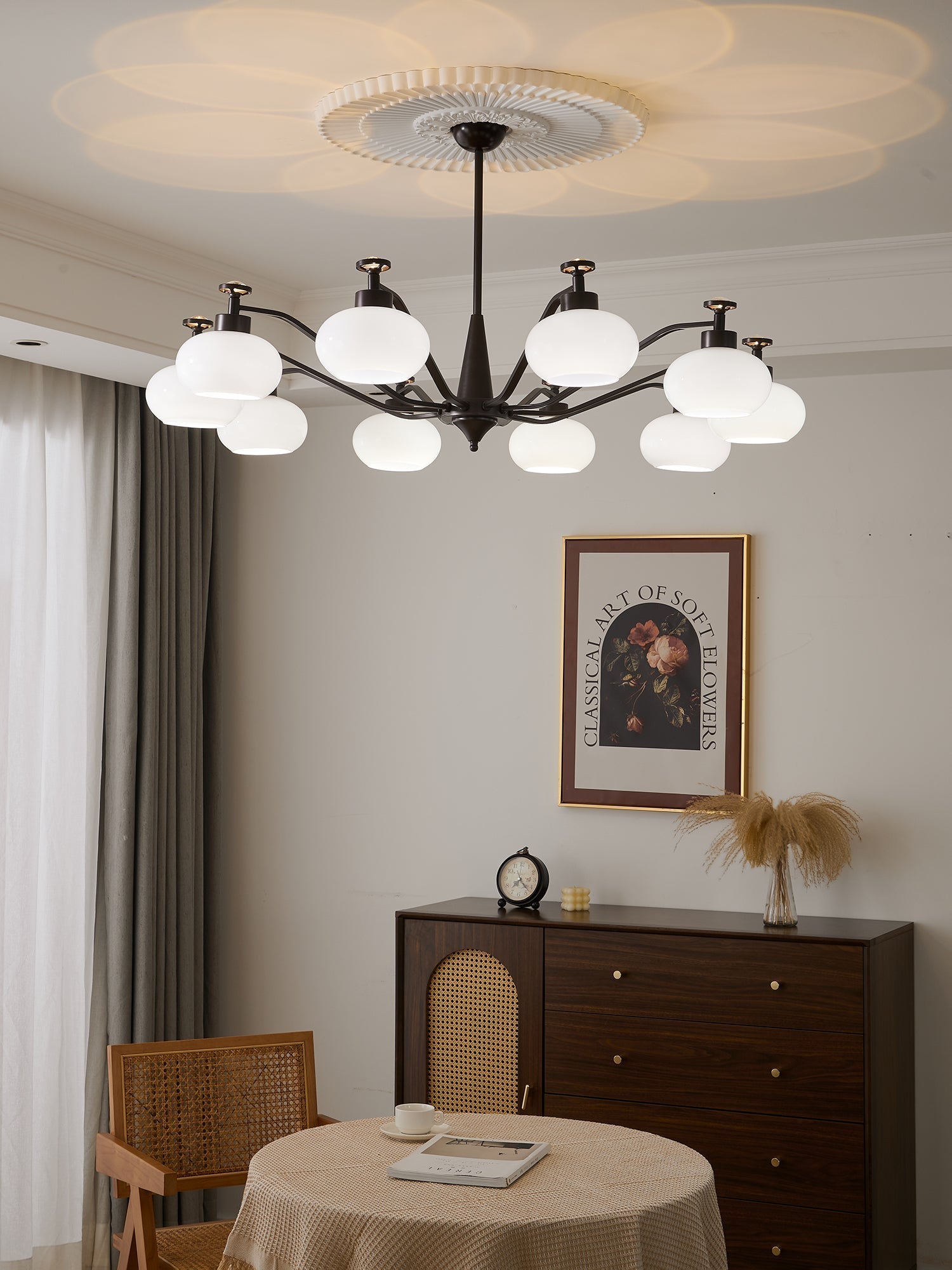 Althaen Elegance Vintage Glass Chandelier
