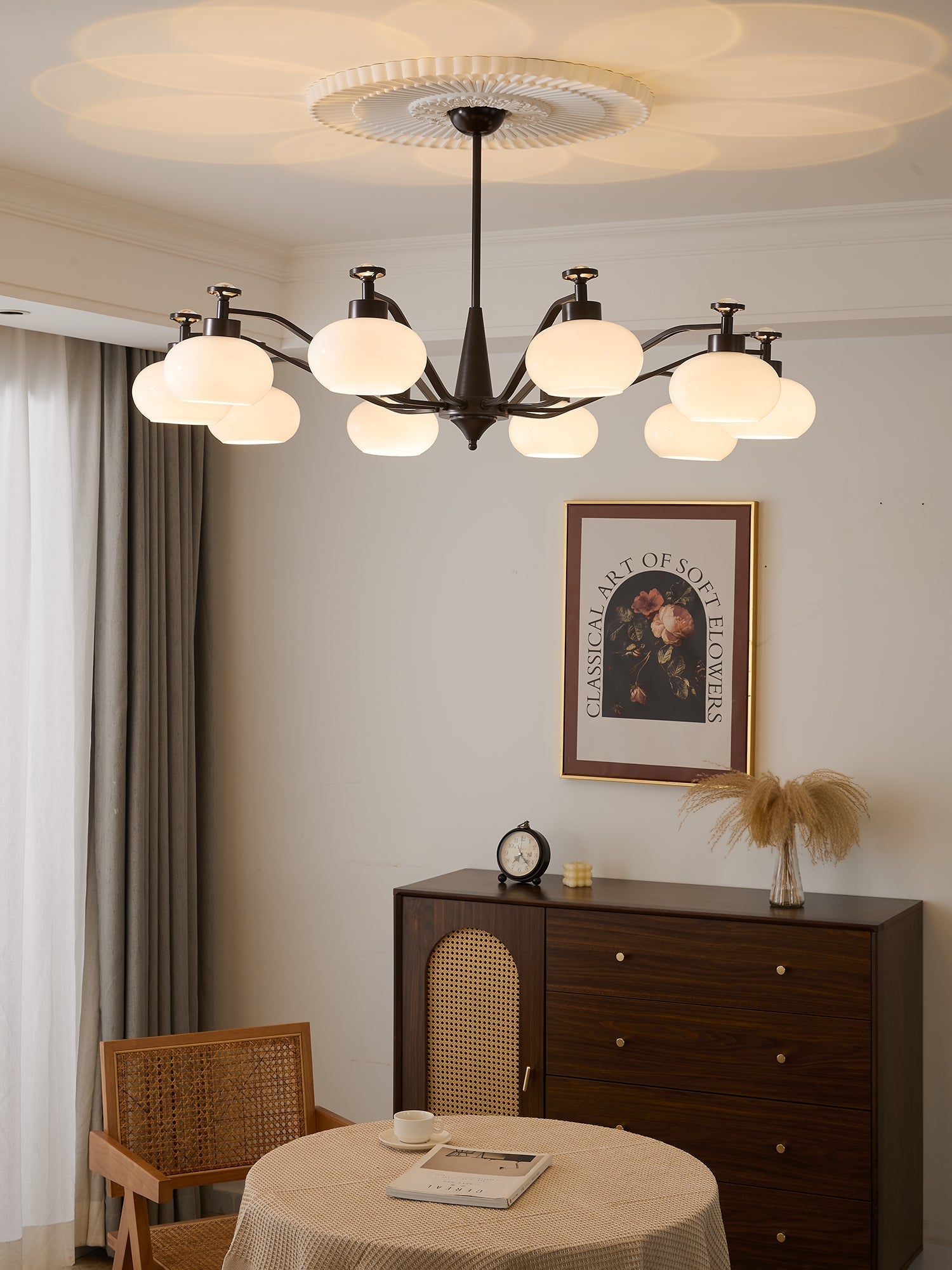 Althaen Elegance Vintage Glass Chandelier