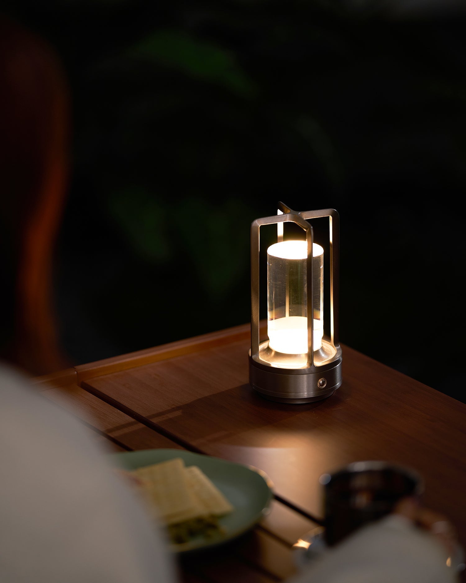 Solvane Rechargeable Table Lamp