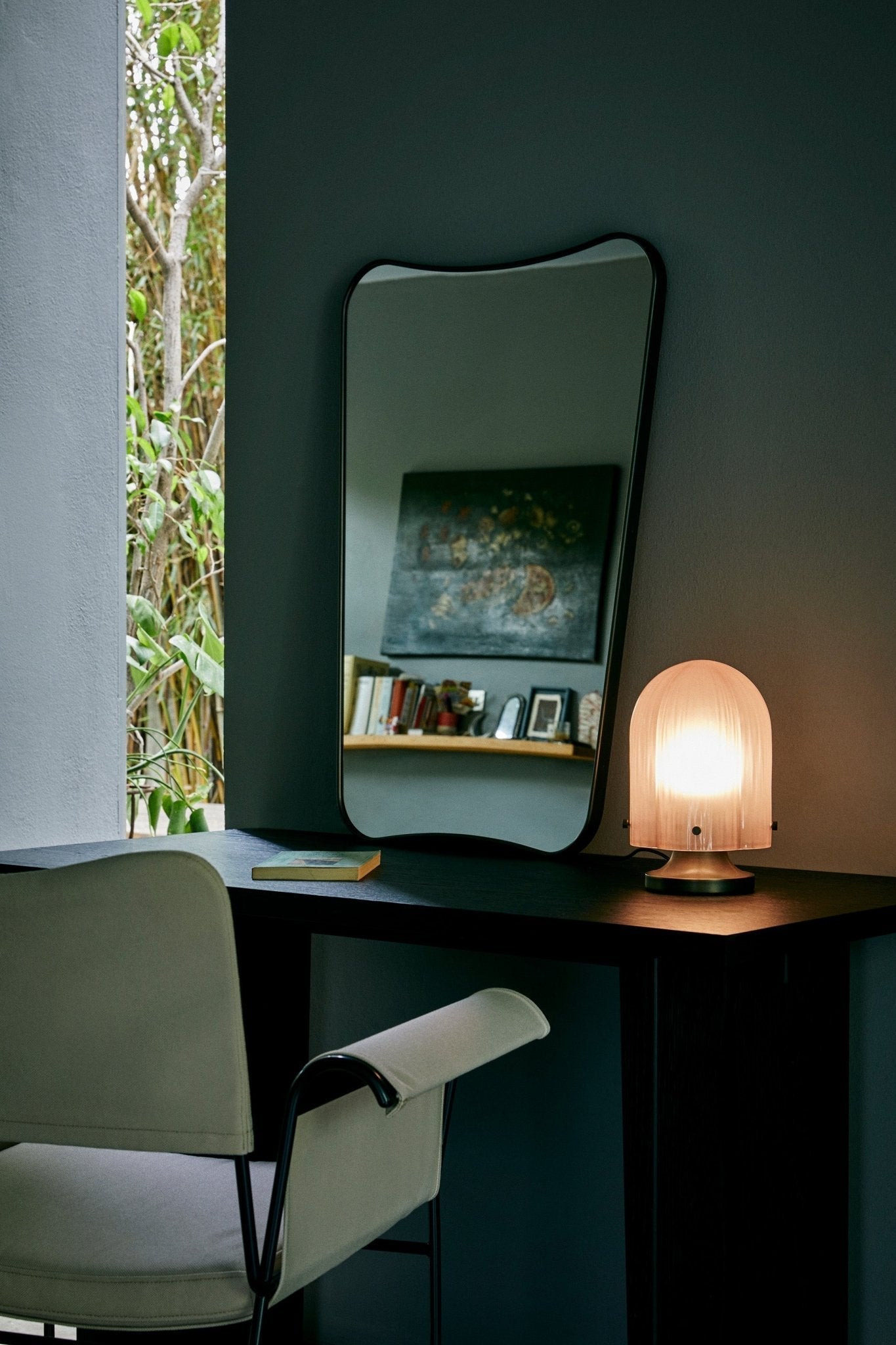 Ceryn Fluted Table Lamp