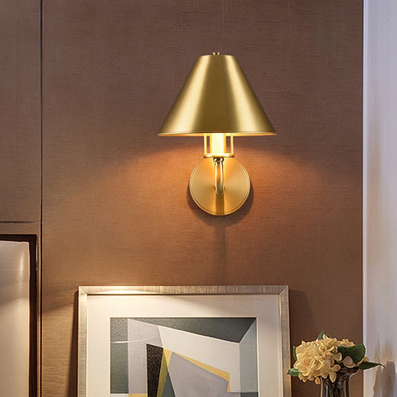 Oriaraya Brass Wall Sconce