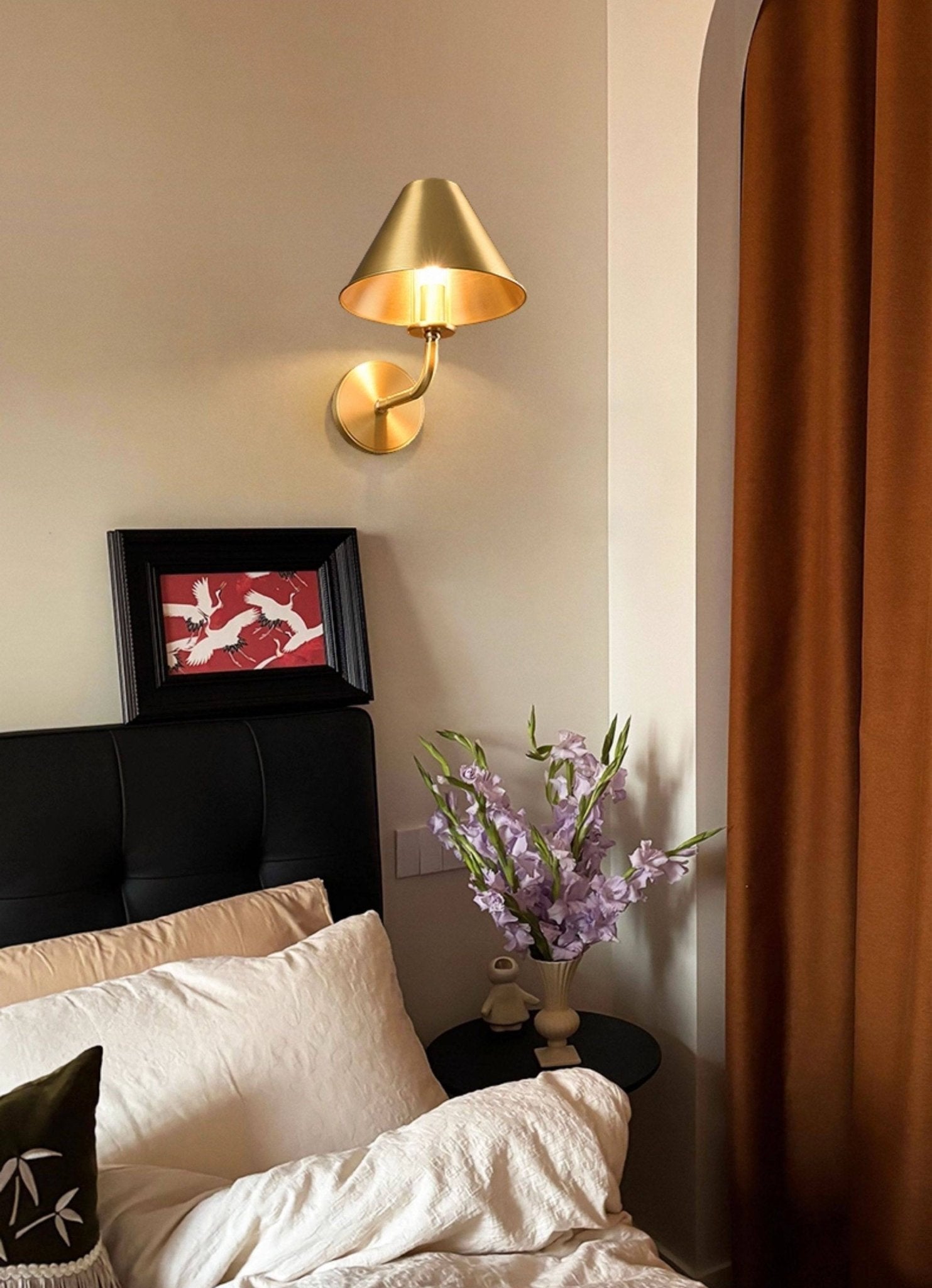 Oriaraya Brass Wall Sconce