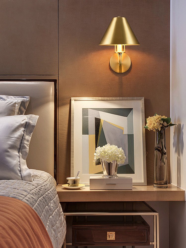 Oriaraya Brass Wall Sconce