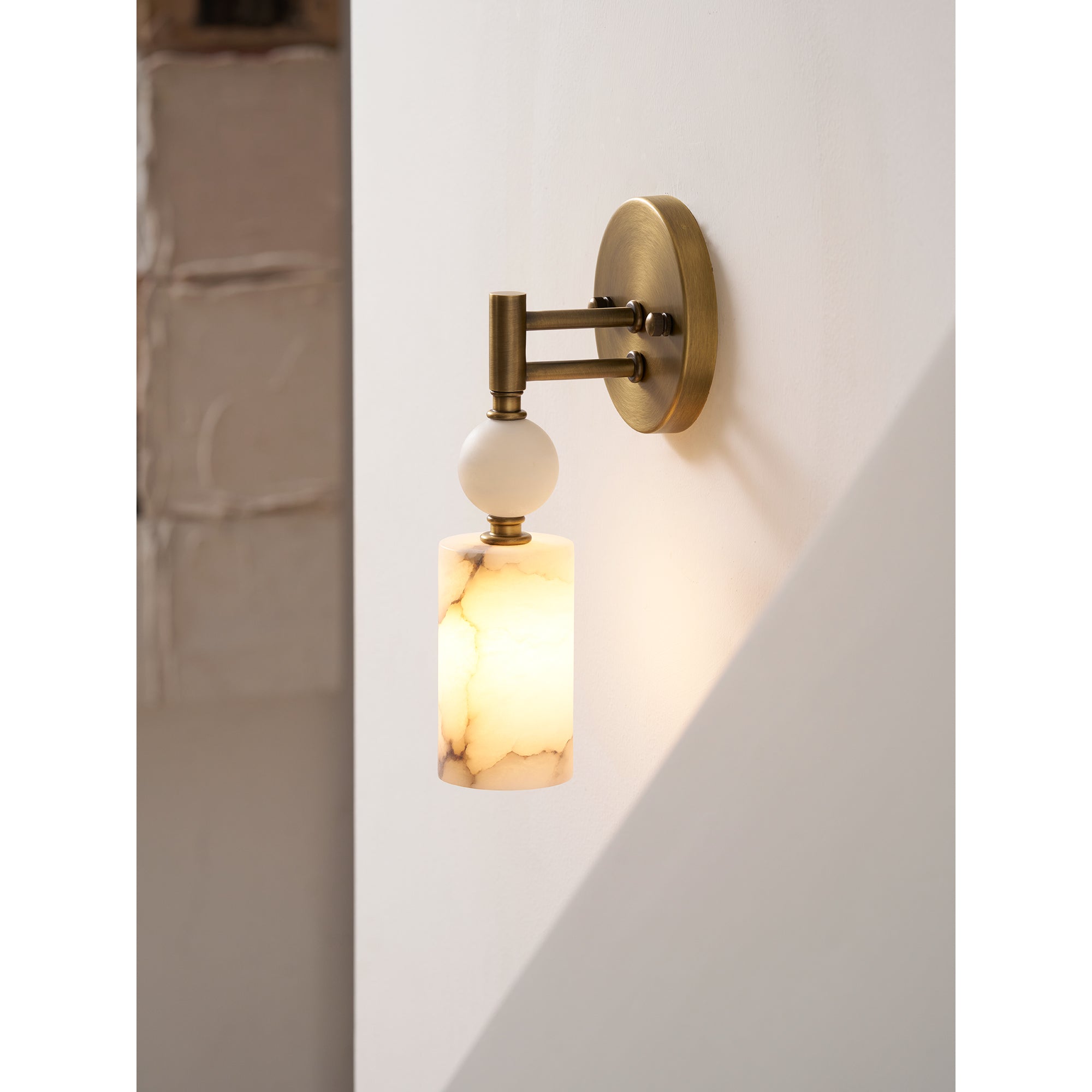 Perrin Wall Lamp