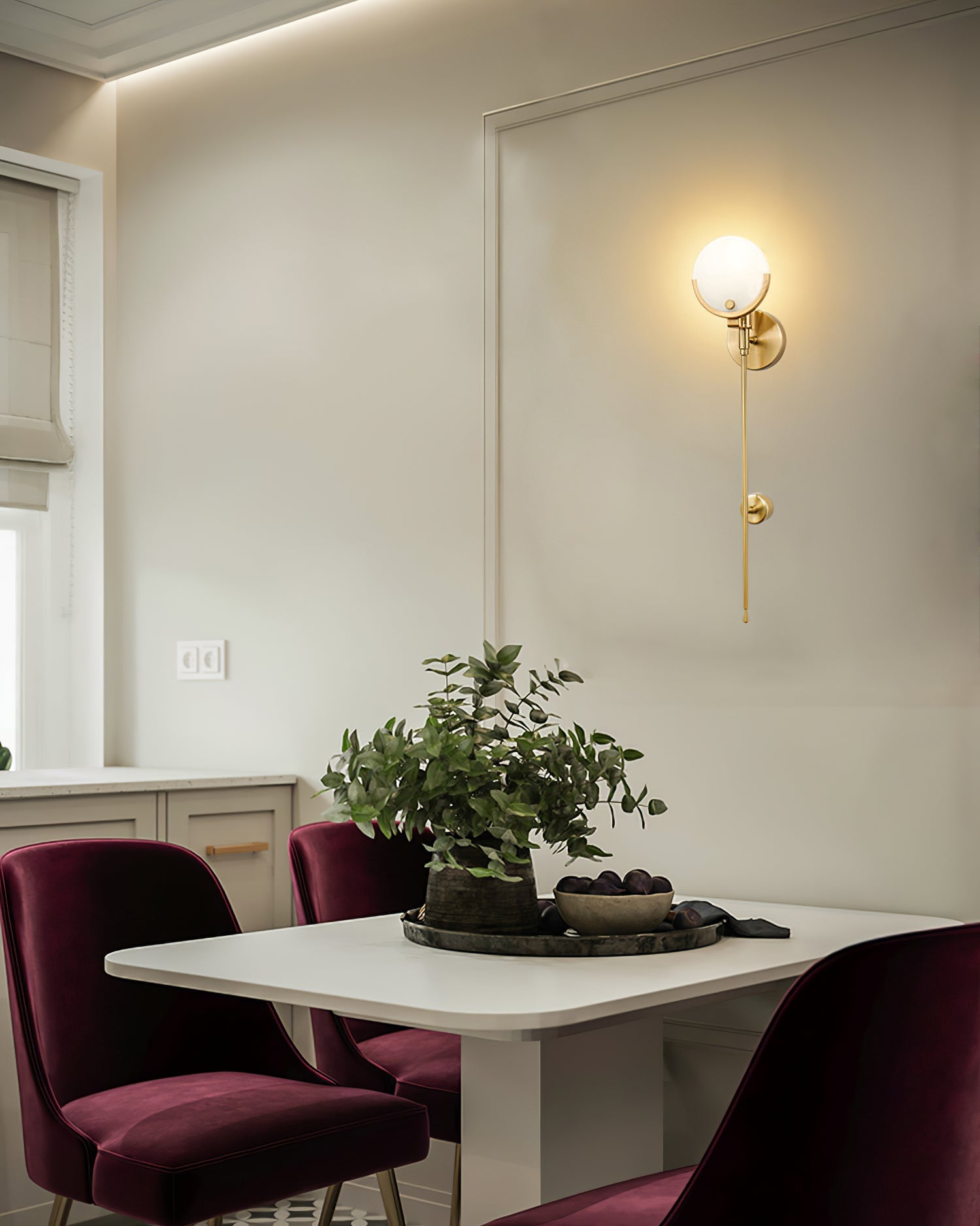 Lumibrook Cradle Alabaster Globe Indoor Wall Light