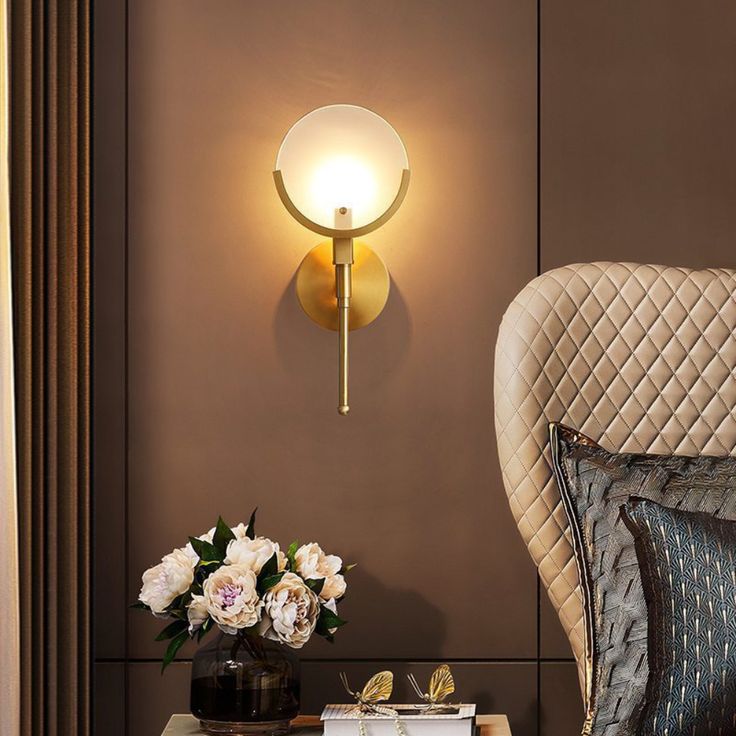 Lumibrook Cradle Alabaster Globe Indoor Wall Light