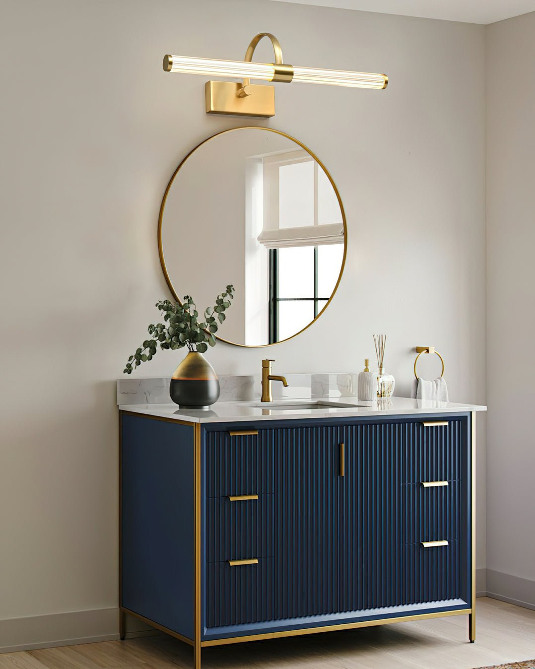 Beryl Modern Minimalist Brass Wall Light