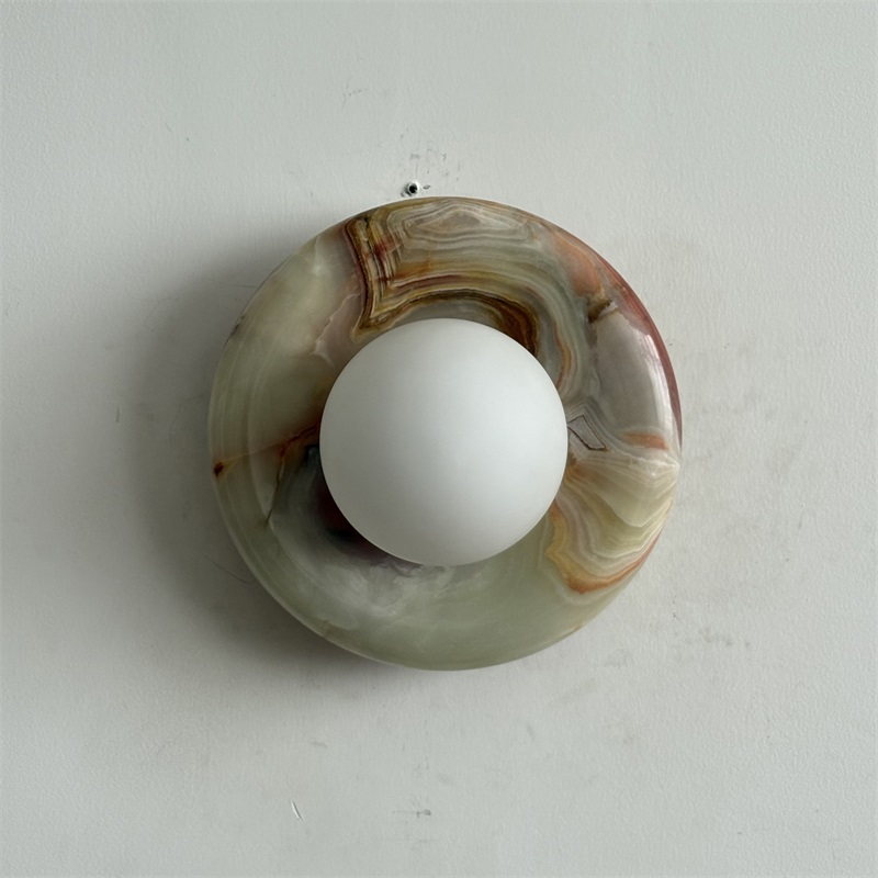 Vivina Wall Lamp