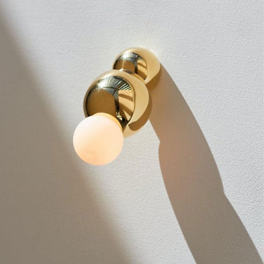 Oshaen Modern Minimalist Ball Mounted Wall Light