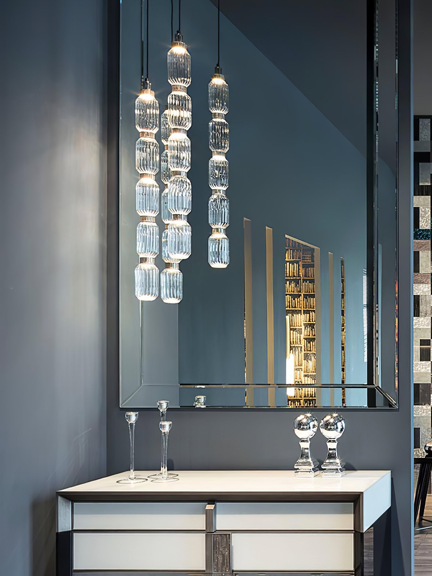 Veliora Glass Light Luxury Pendant Lamp