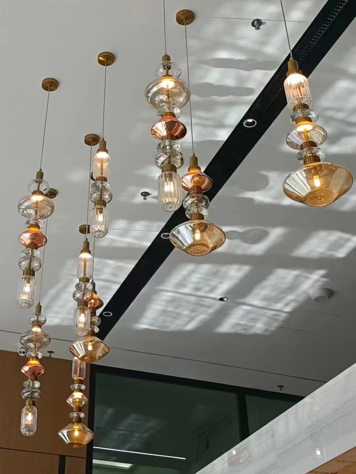 Veliora Glass Light Luxury Pendant Lamp