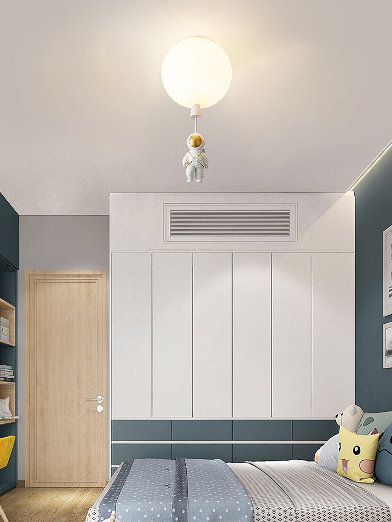 Noraria Unique Balloon Glossy Ceiling Light