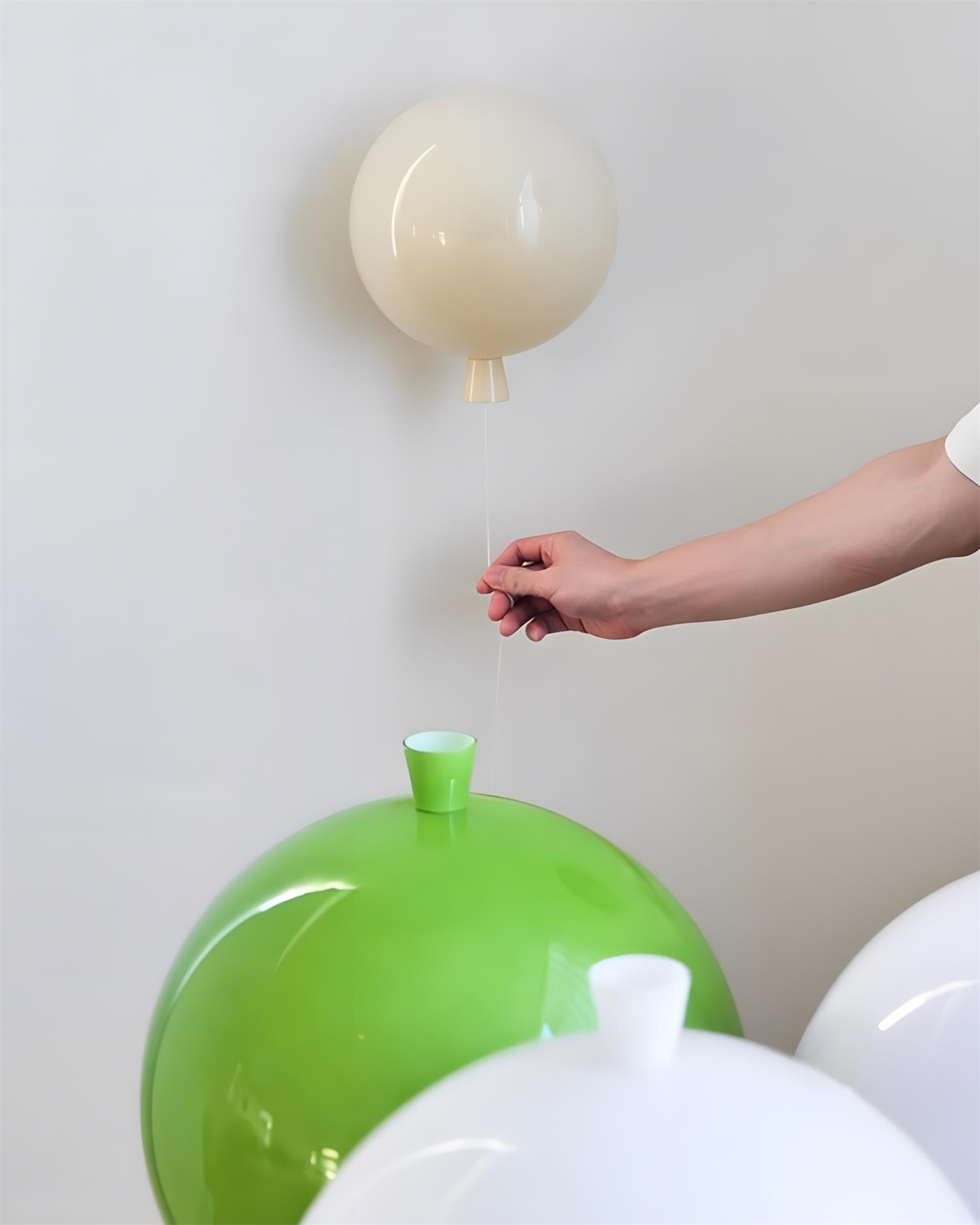 Celuenne Balloon Dream Glass Wall Sconce