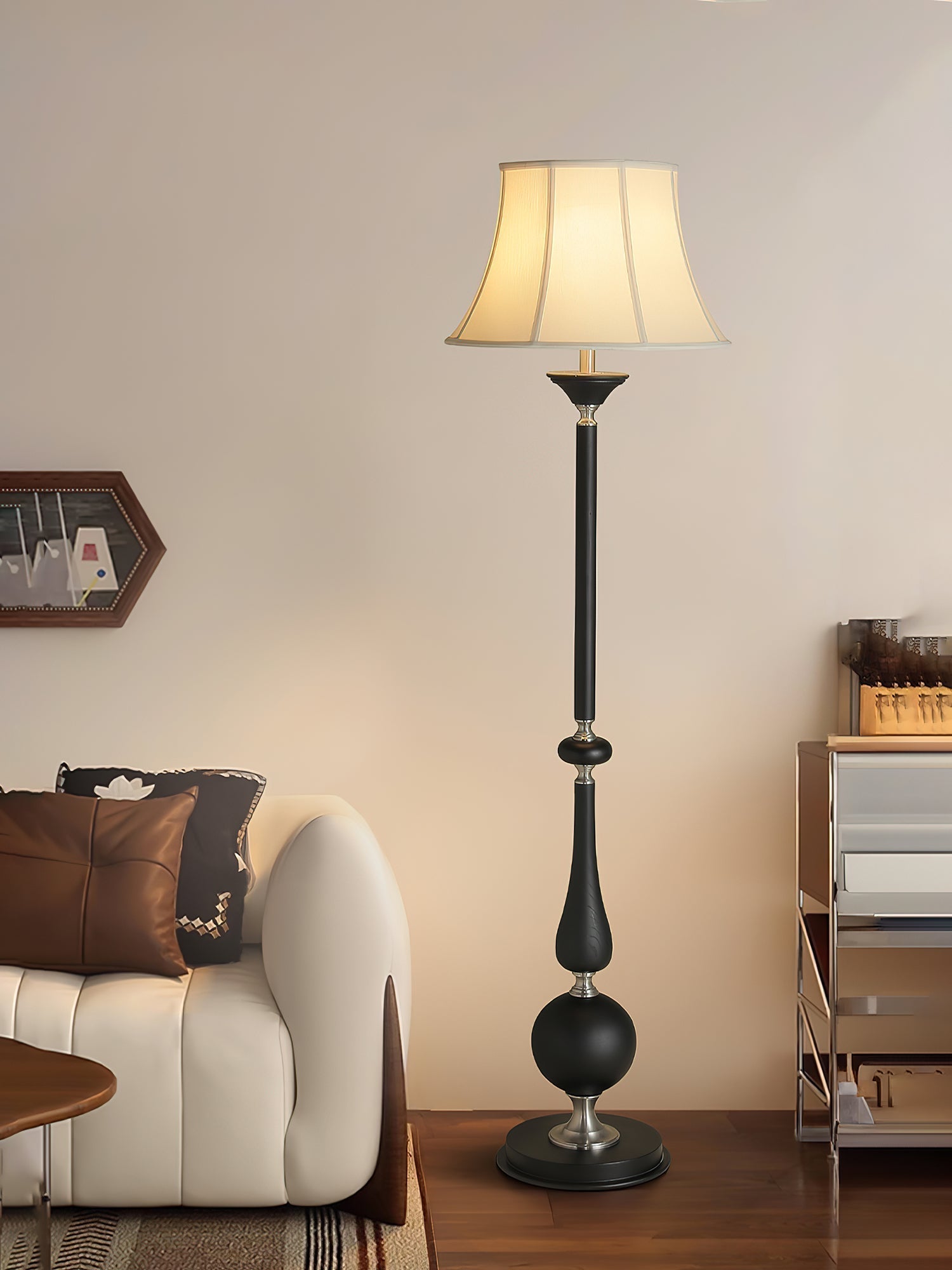 Primo Classic Floor Lamp