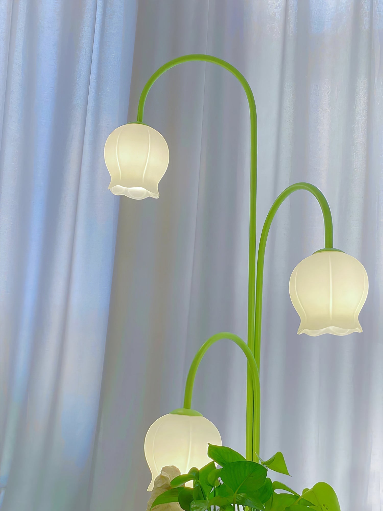 Lilic Orchid Floor Lamp