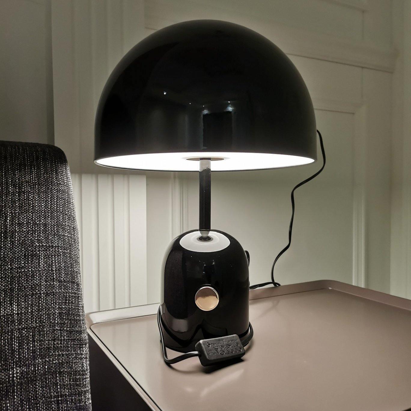 Ames Luxury Bell Table Light
