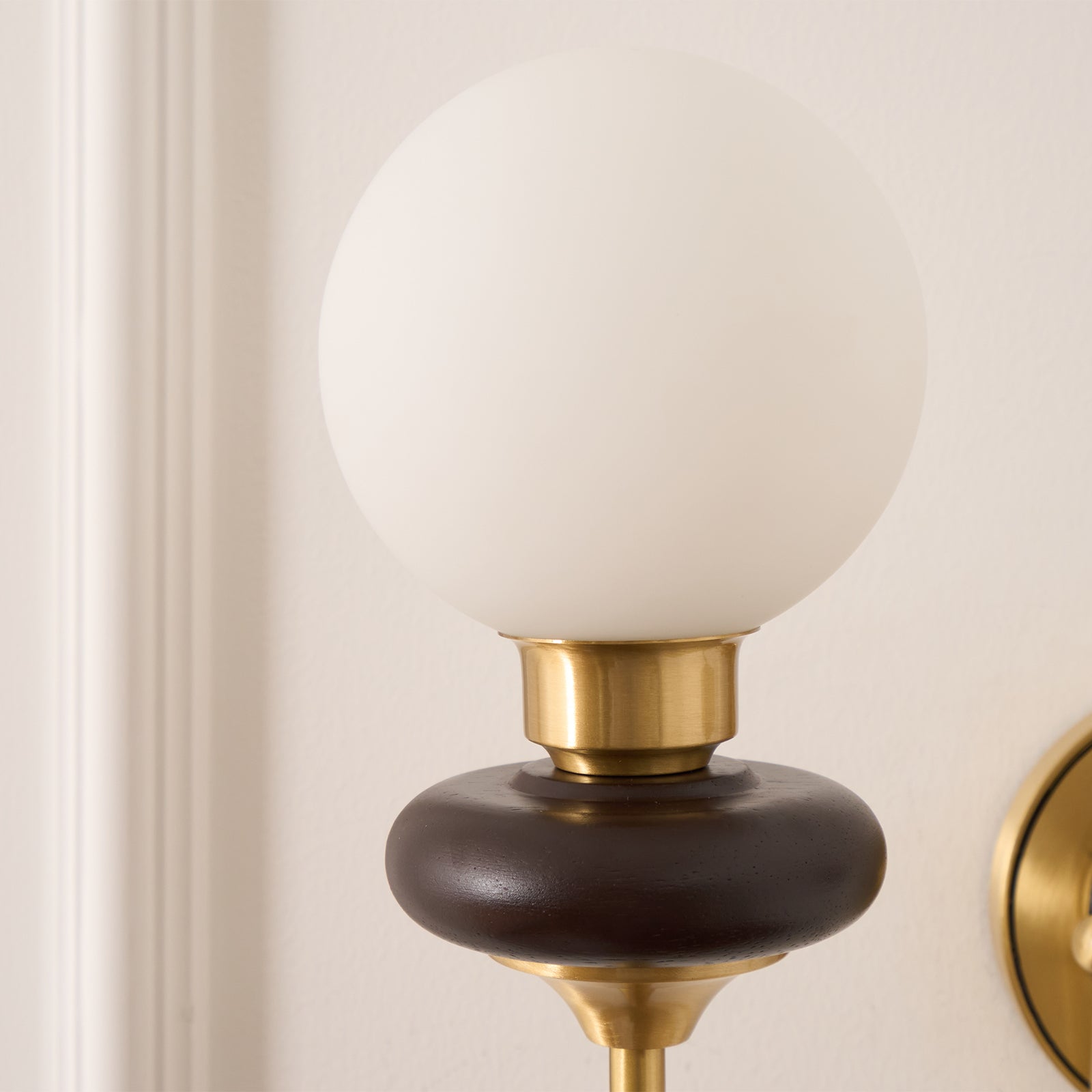 Elvalora Wall Lamp Premium Nordic Art Walnut Glass