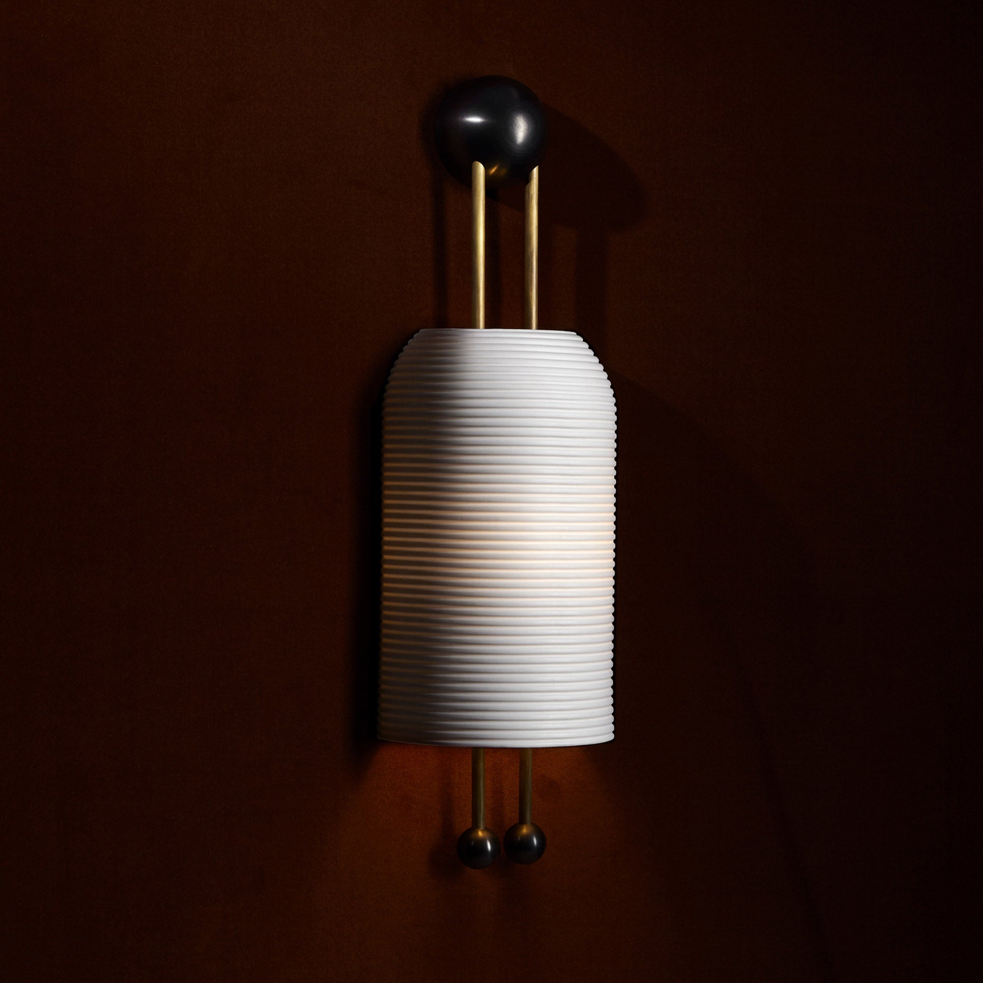 Bly Wall Lamp Opal Glass Gold Rods