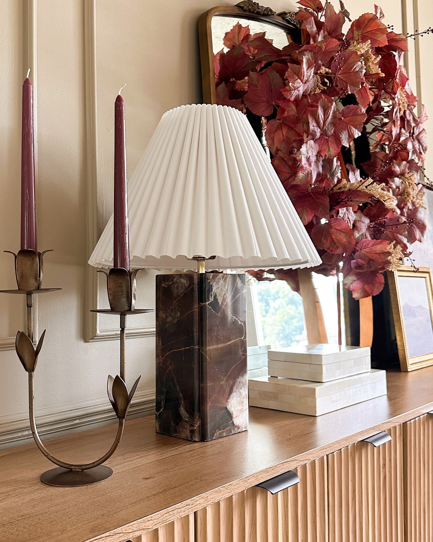 Teriinelia Table Lamp