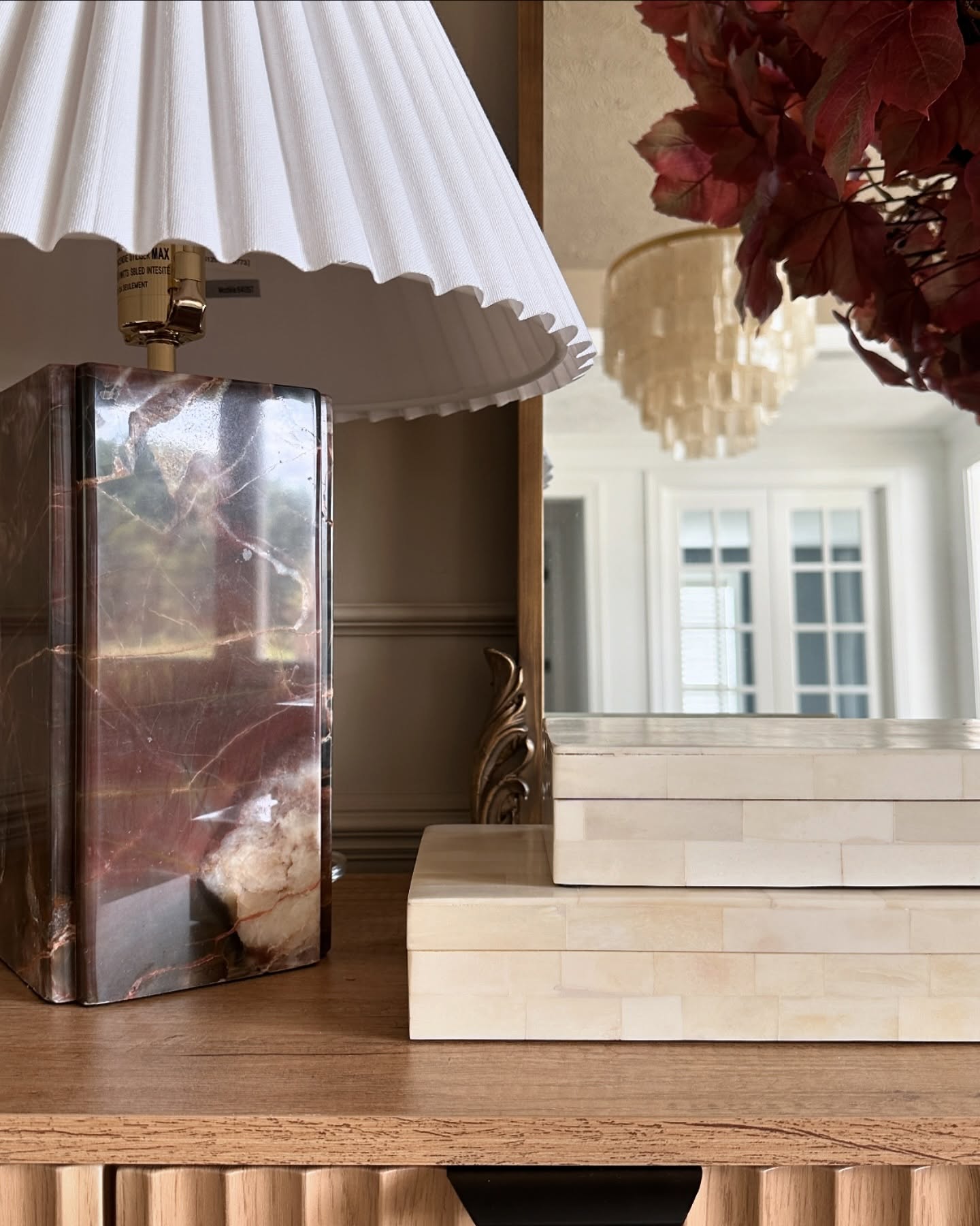 Teriinelia Table Lamp