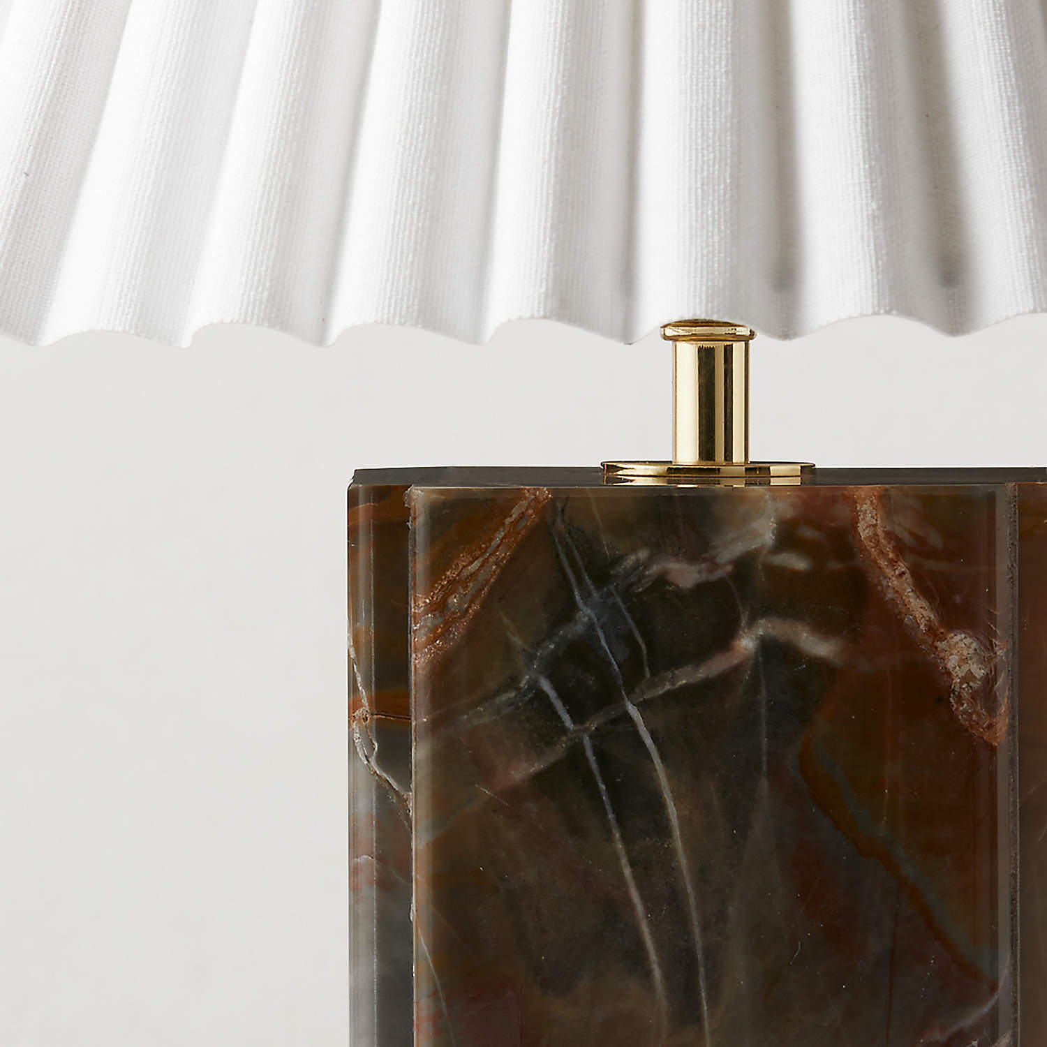 Teriinelia Table Lamp