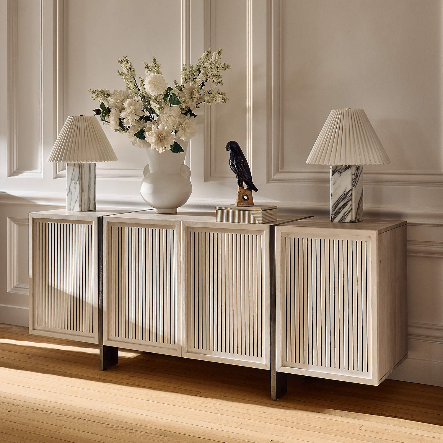 Teriinelia Table Lamp