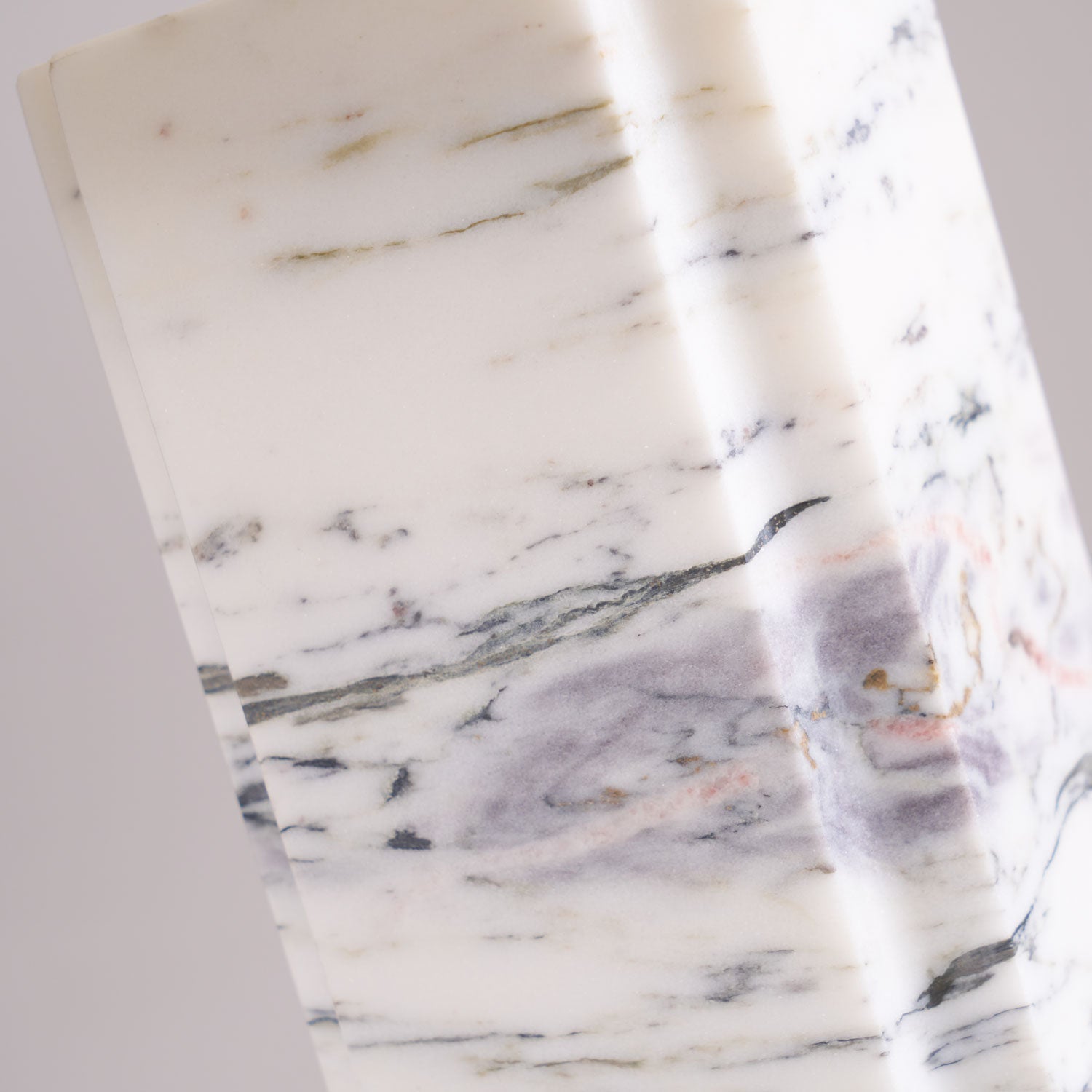 Selaleria Modern Table Lamp