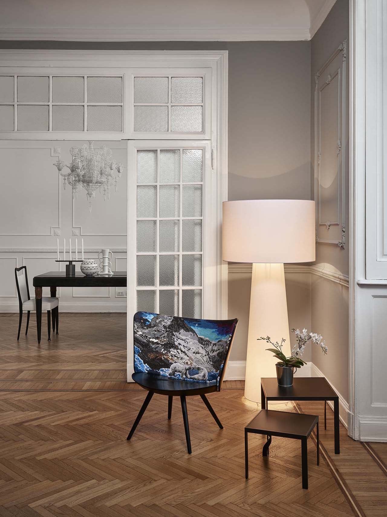 Viraalella Floor Light