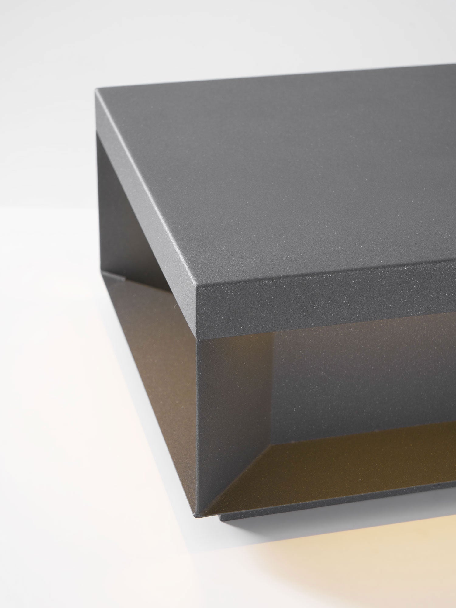 Polly Modern Outdoor Light