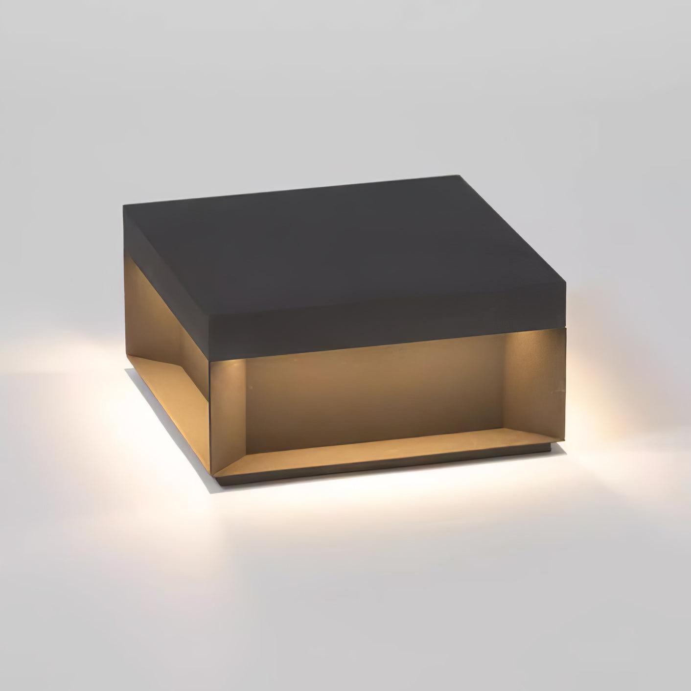 Polly Modern Outdoor Light