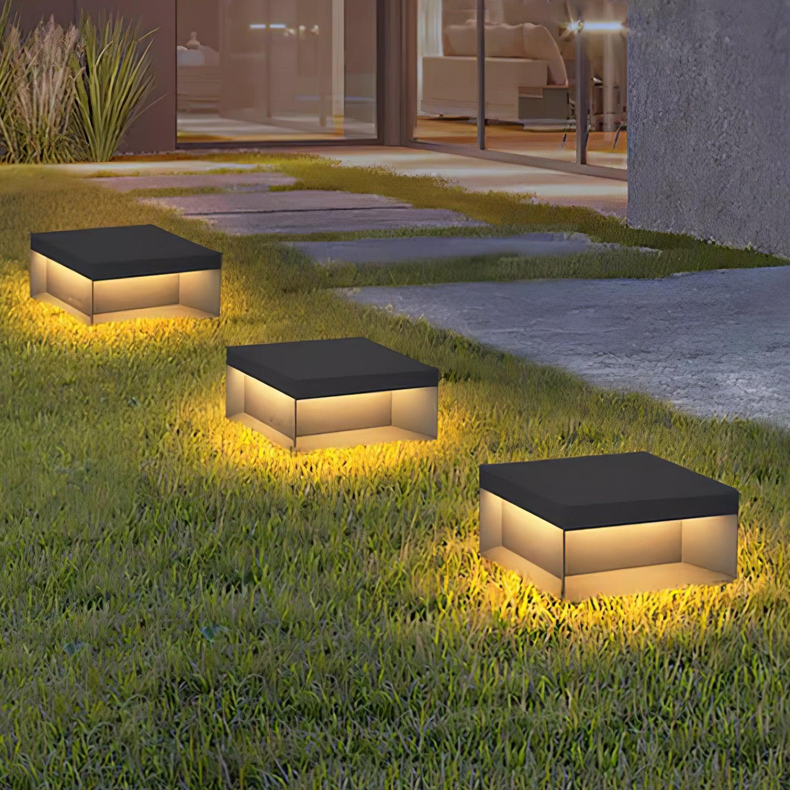Polly Modern Outdoor Light