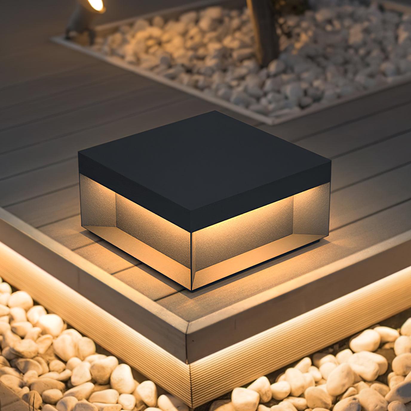 Polly Modern Outdoor Light