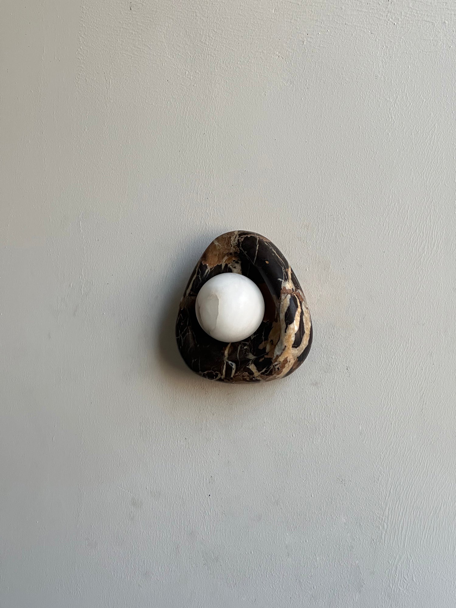 Lucius Wall Lamp