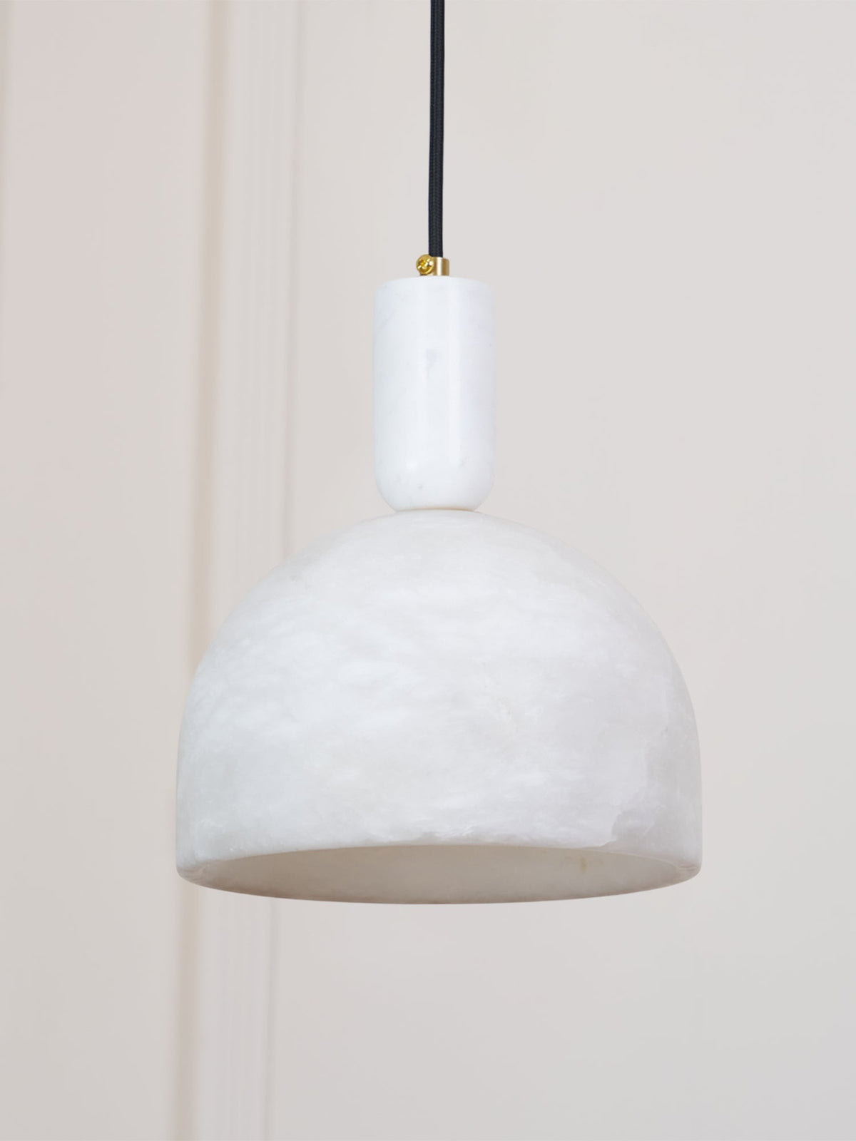 Leda Minimalist Alabaster Pendant Light