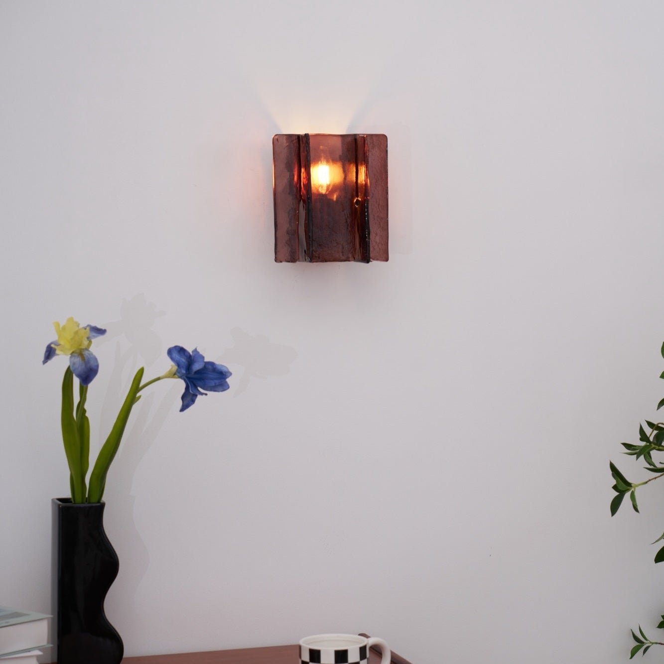 Erove Glass Artistic Wall Lamp