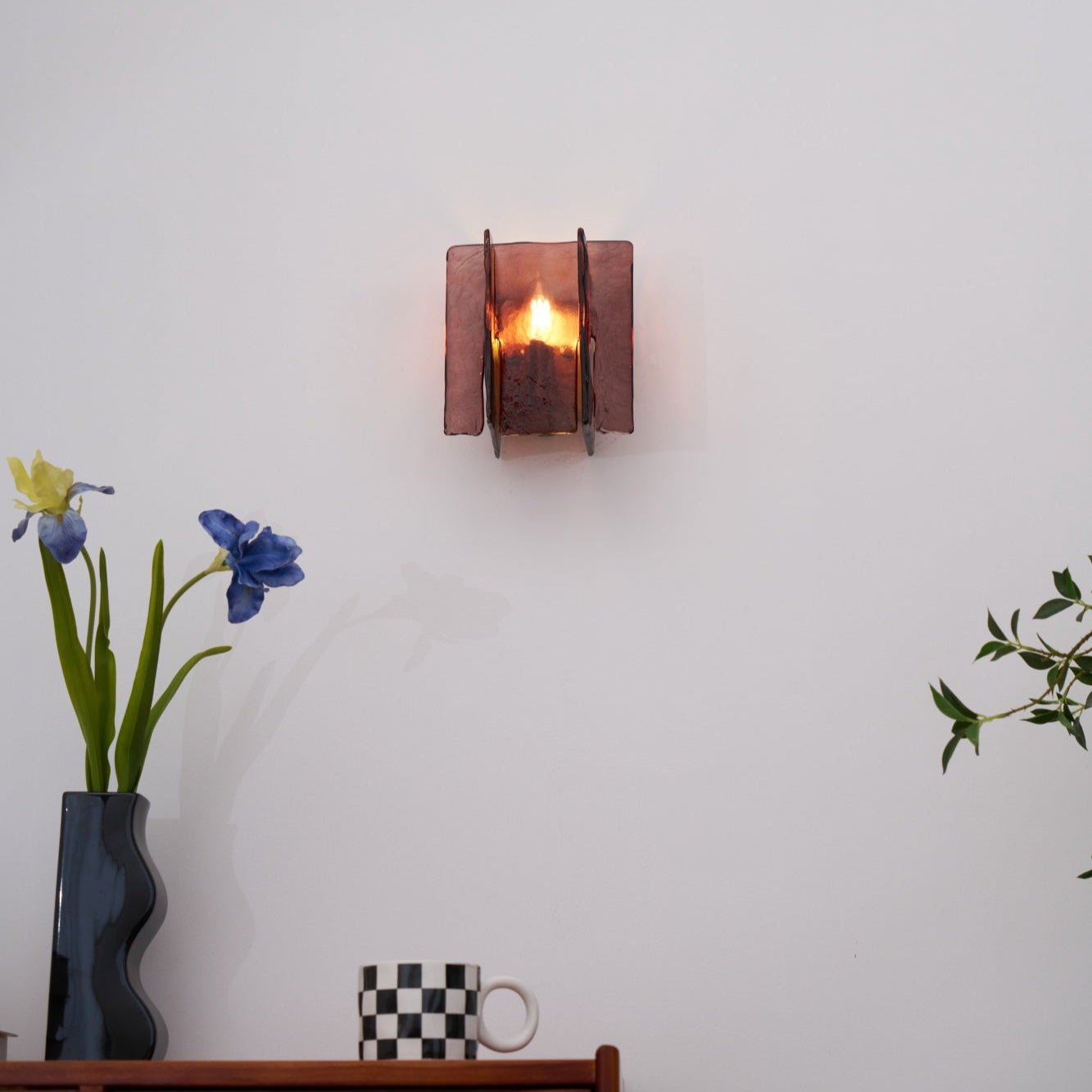 Erove Glass Artistic Wall Lamp