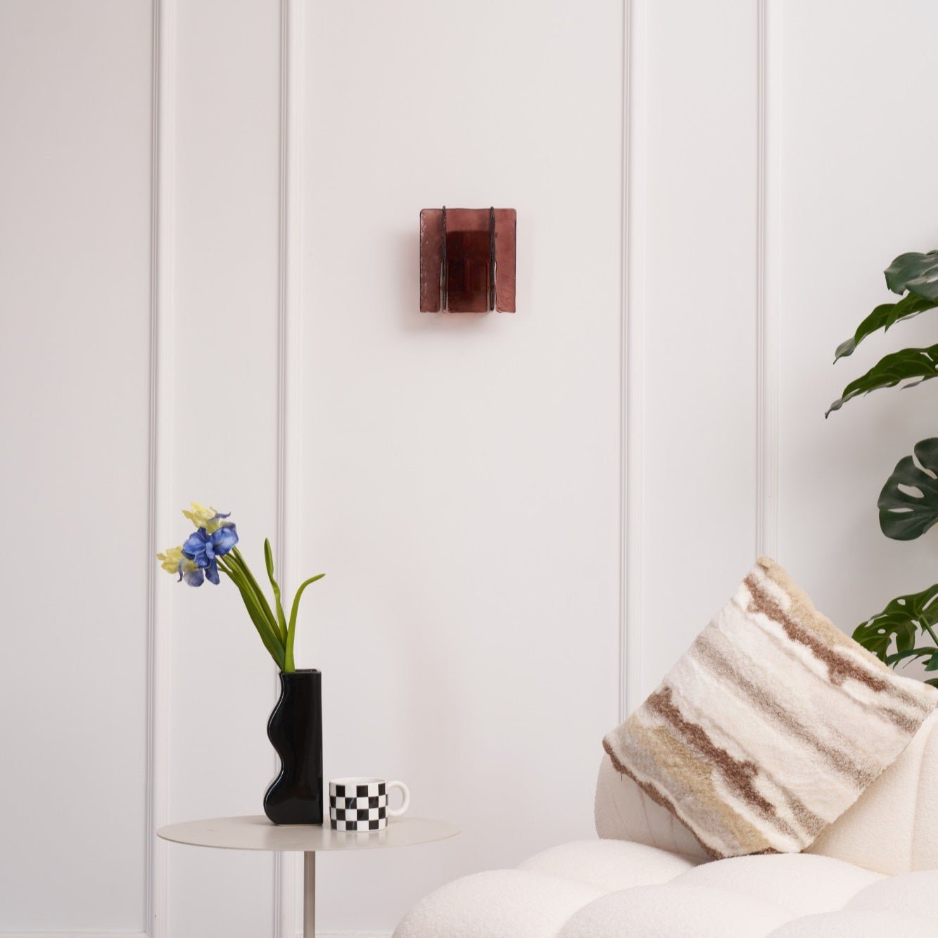 Erove Glass Artistic Wall Lamp