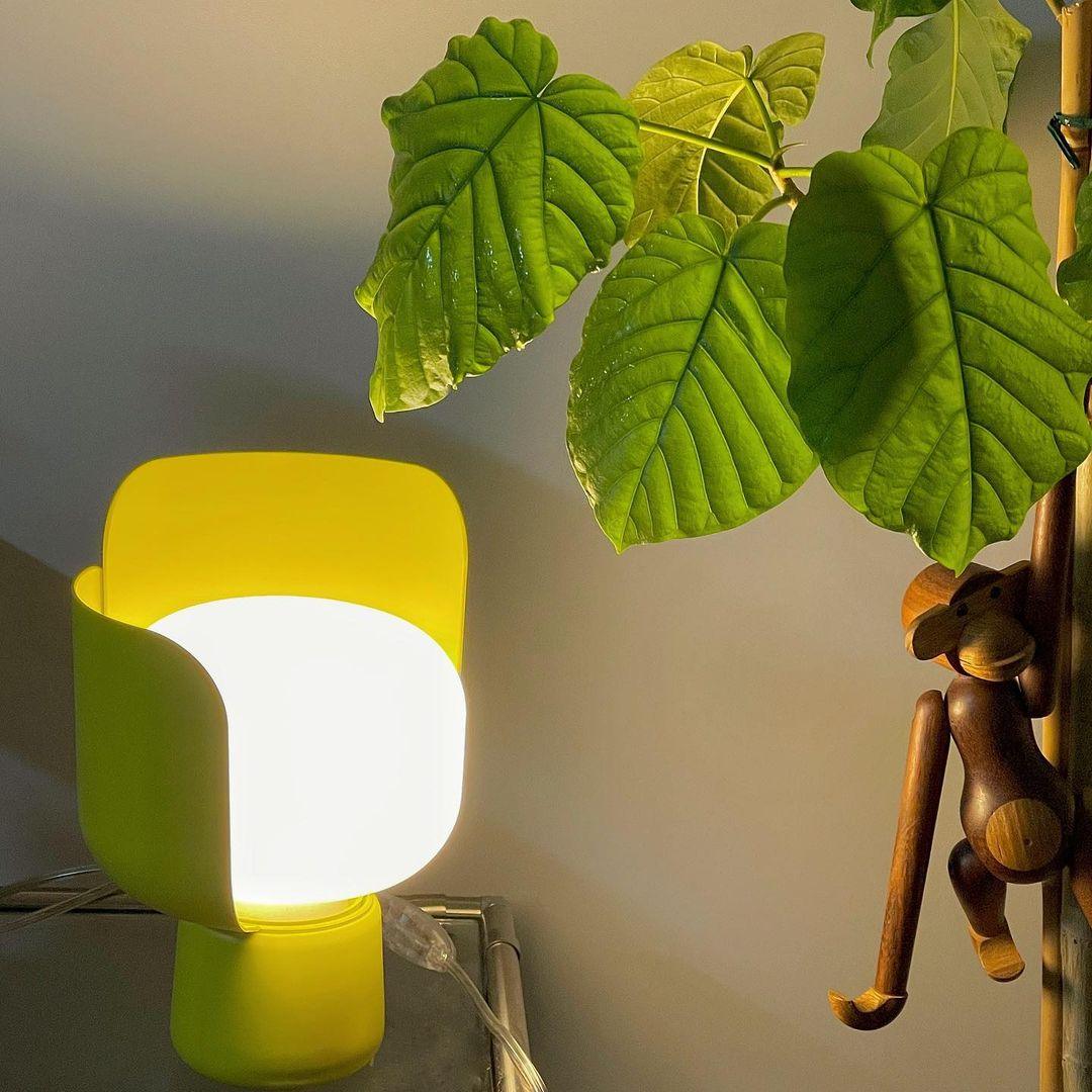 Zuri Plastic Minimalist Table Lamp