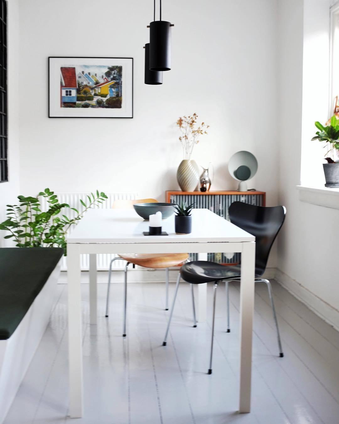 Prynd Modern Table Lamp