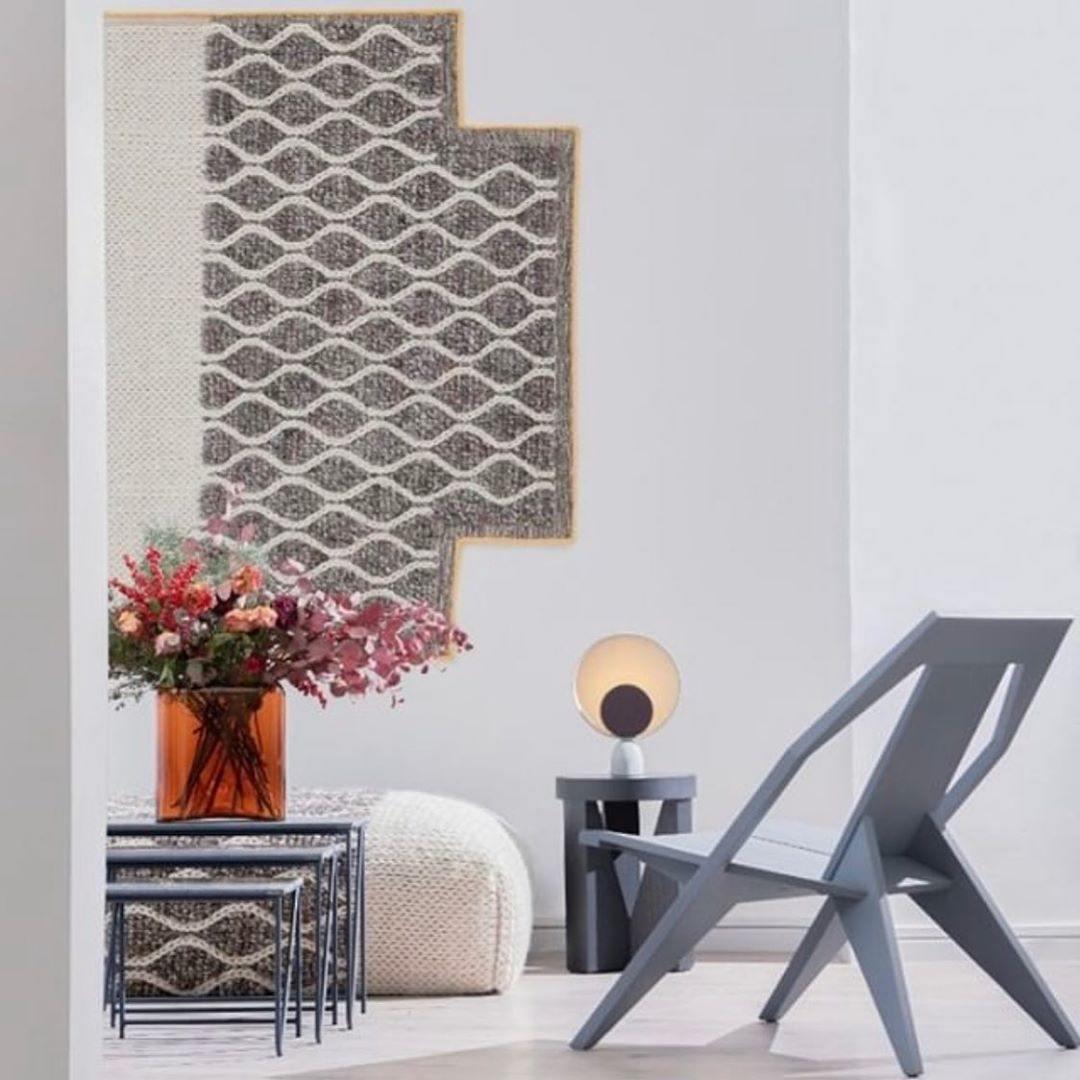 Prynd Modern Table Lamp