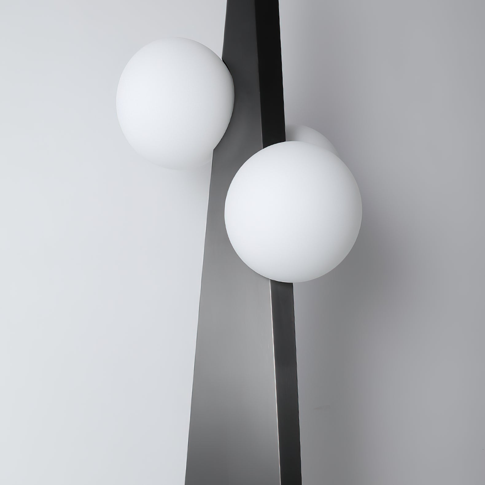 Veleette Floor Lamp