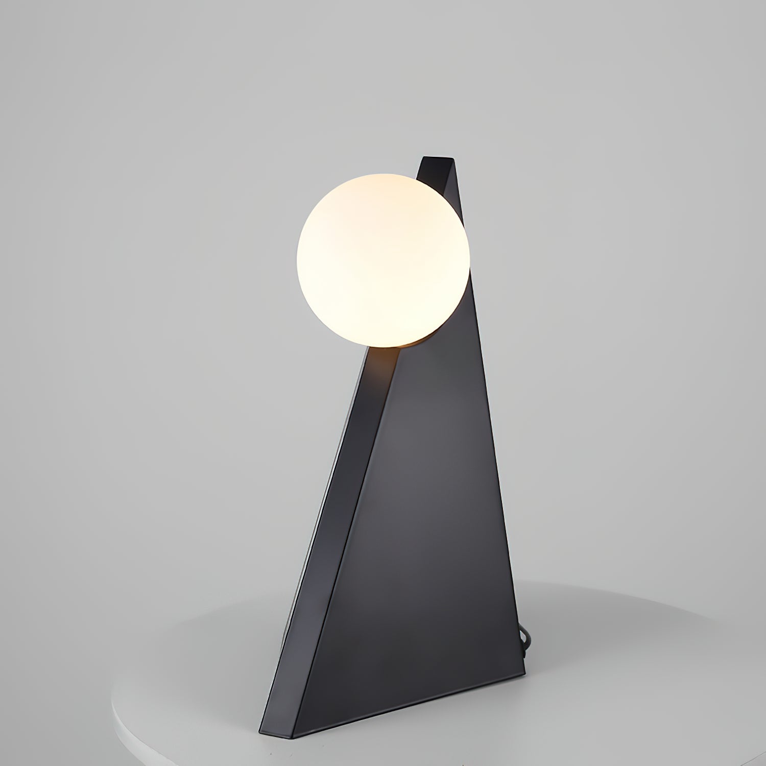 Liorarella Table Lamp