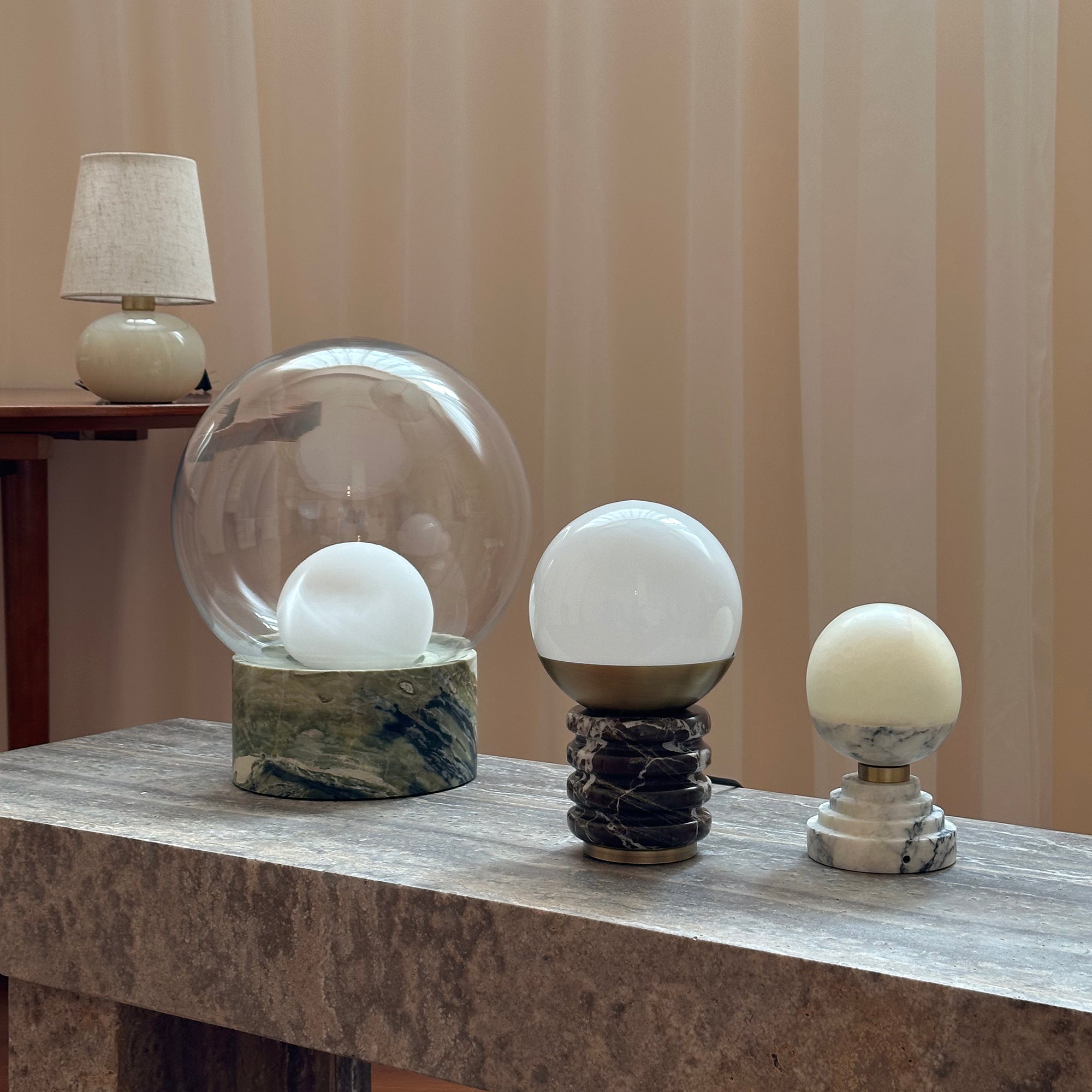 Soraelia Table Lamp