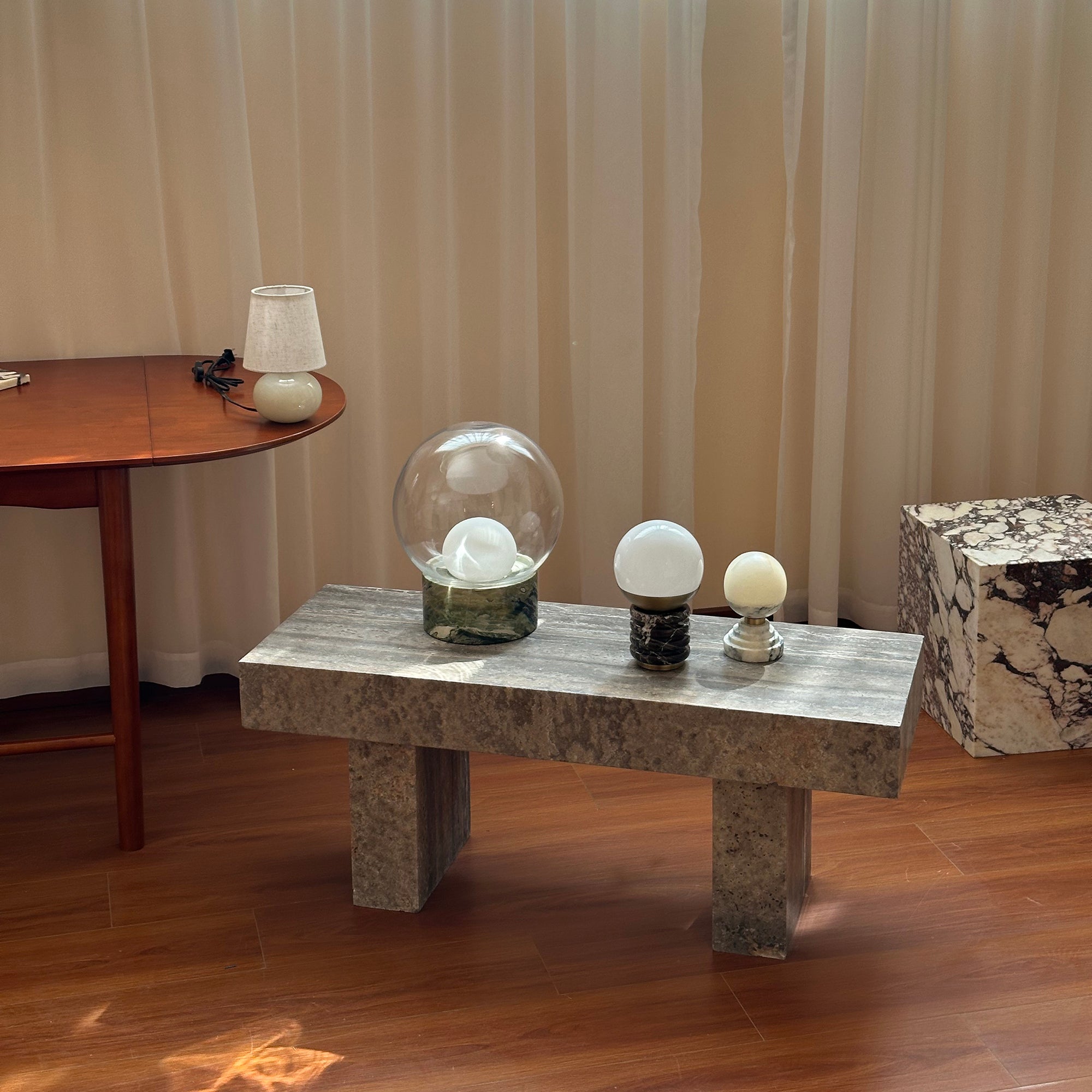 Soraelia Table Lamp