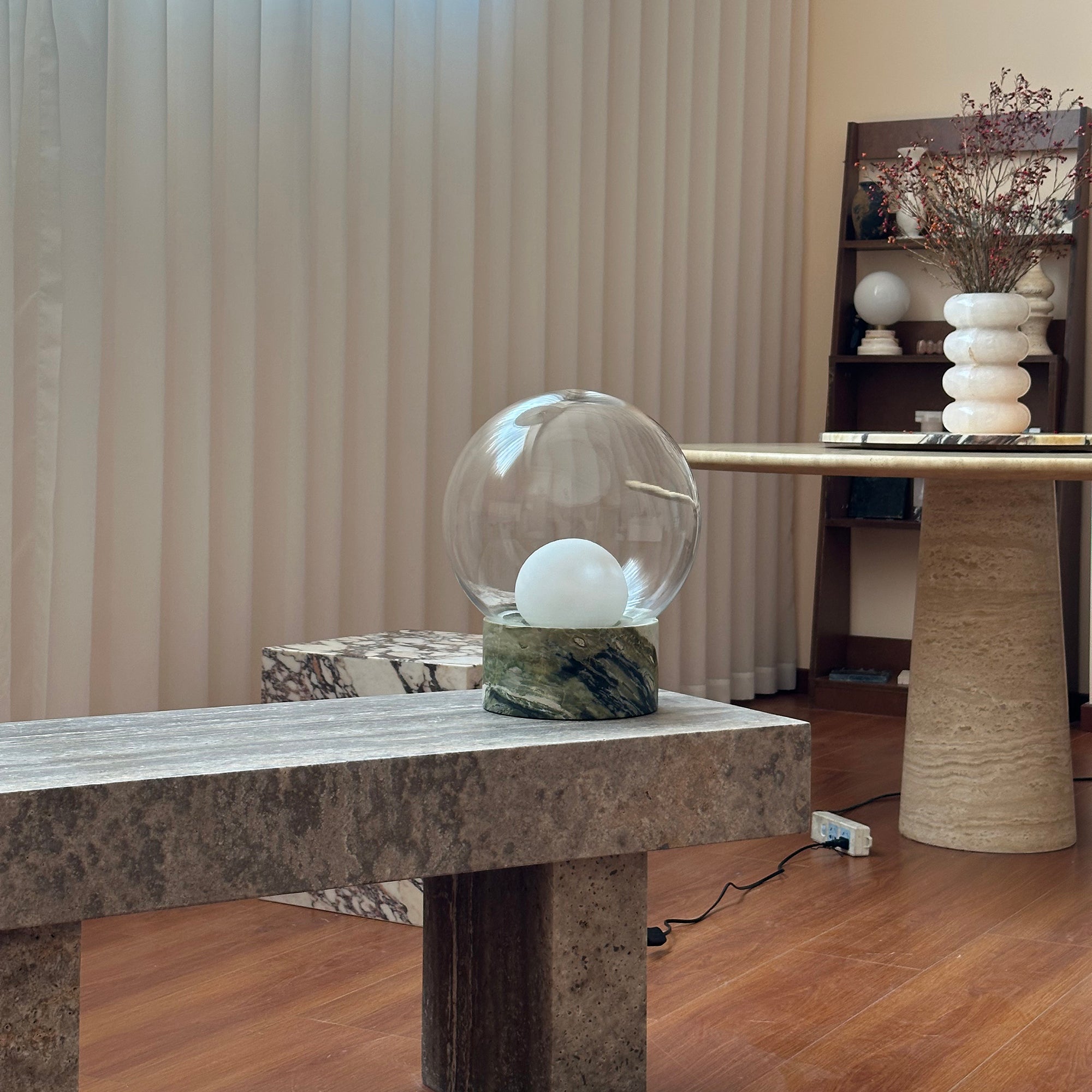 Soraelia Table Lamp
