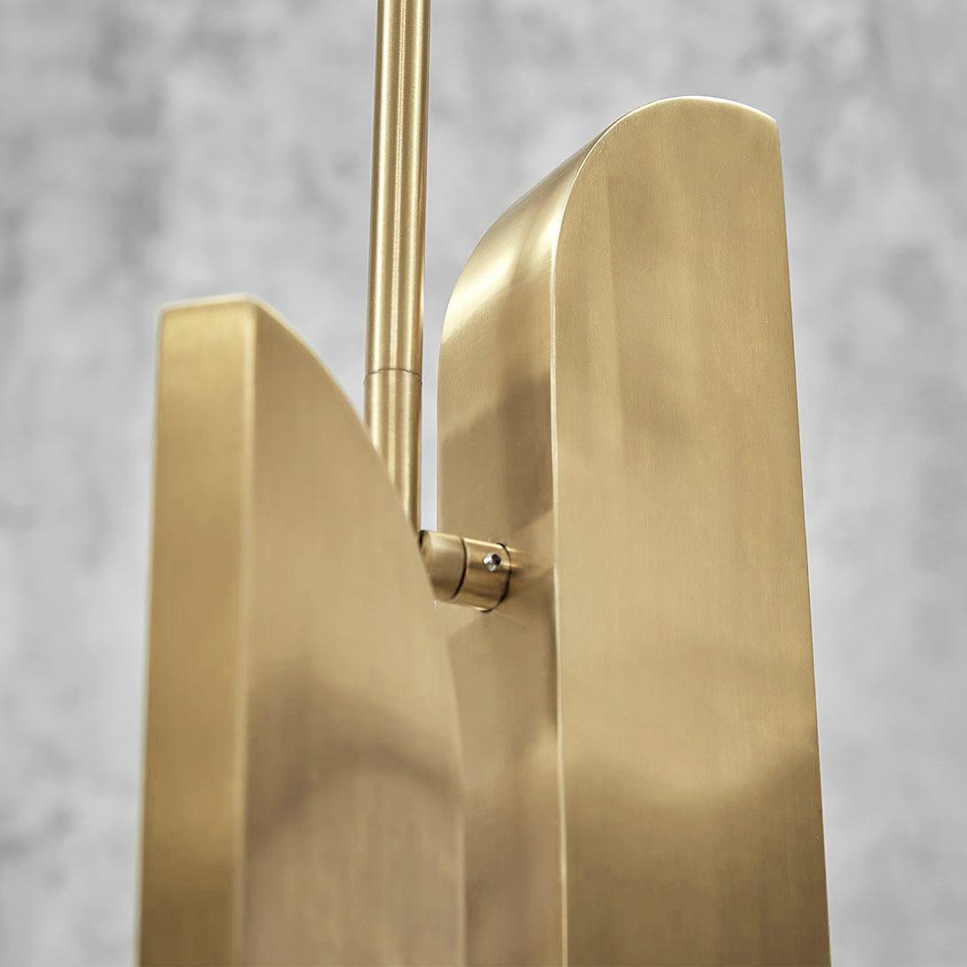 Eirelelia Elegant Glass Pendant Lamp